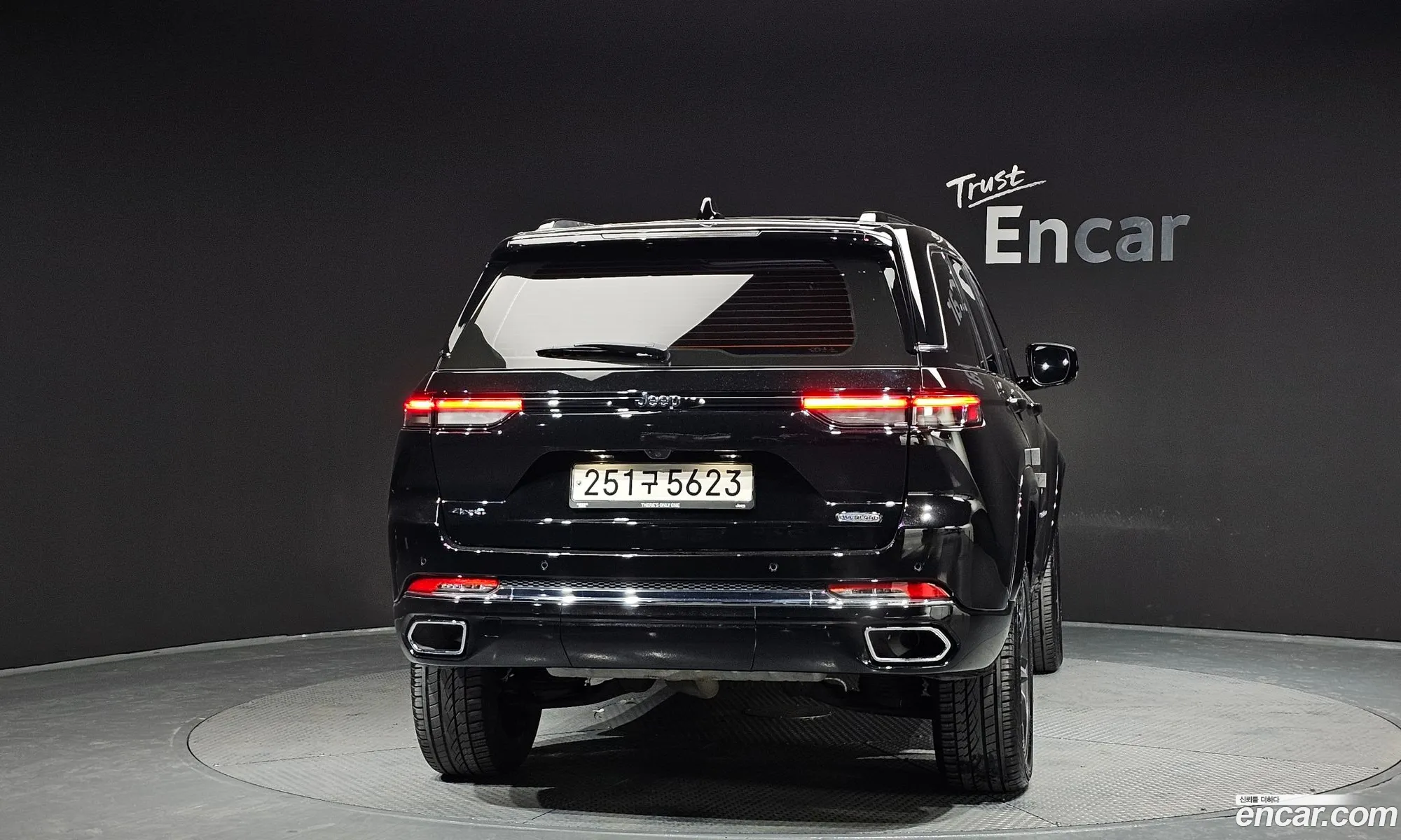 Jeep Grand Cherokee 2023 — 14