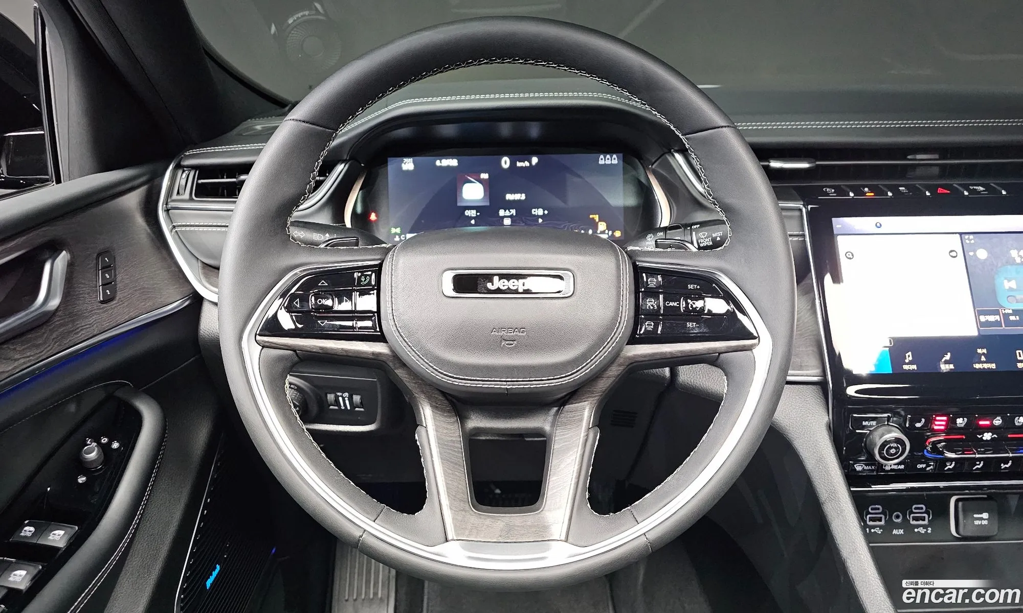 Jeep Grand Cherokee 2023 — 12