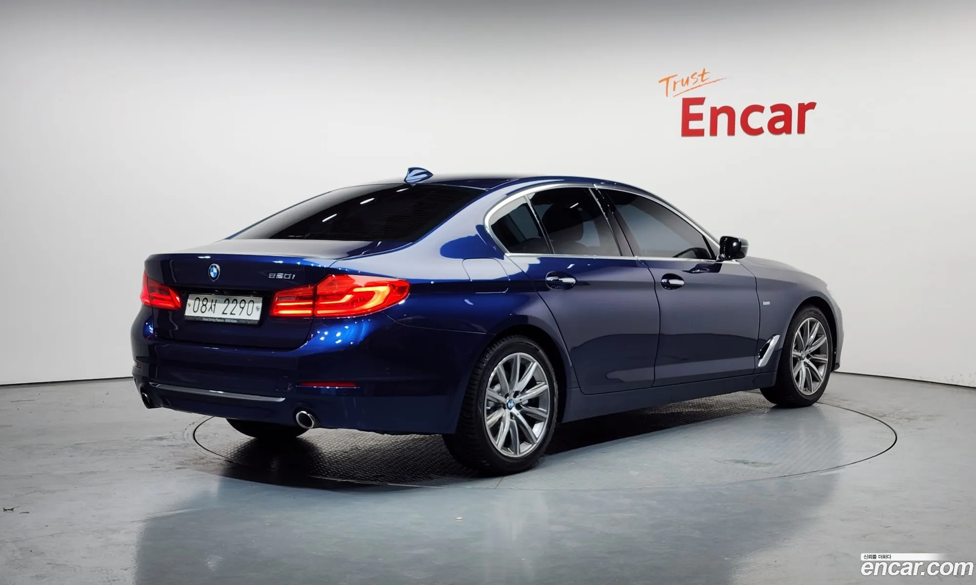 BMW 5 Series 2018 — 17