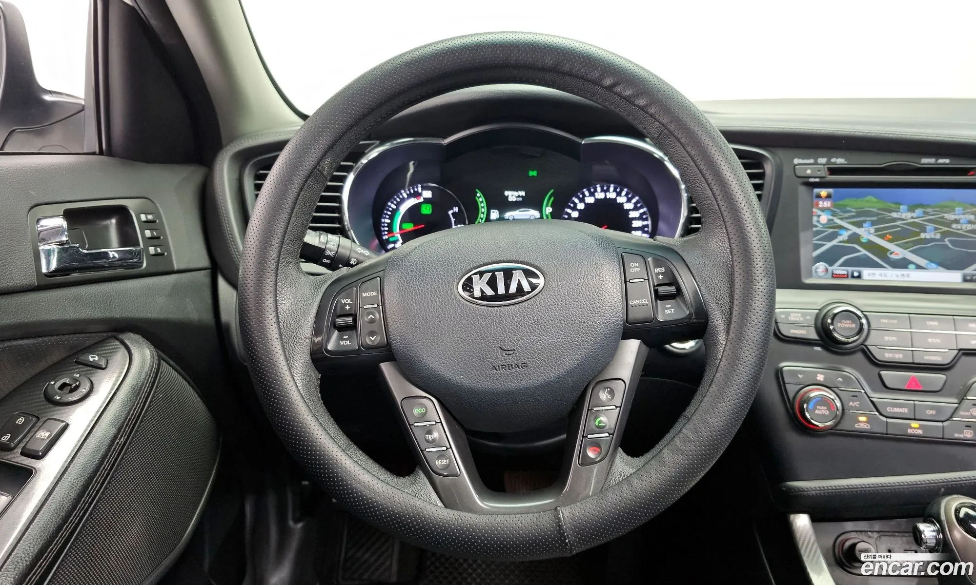 Kia K5 Hybrid 2013 — 3