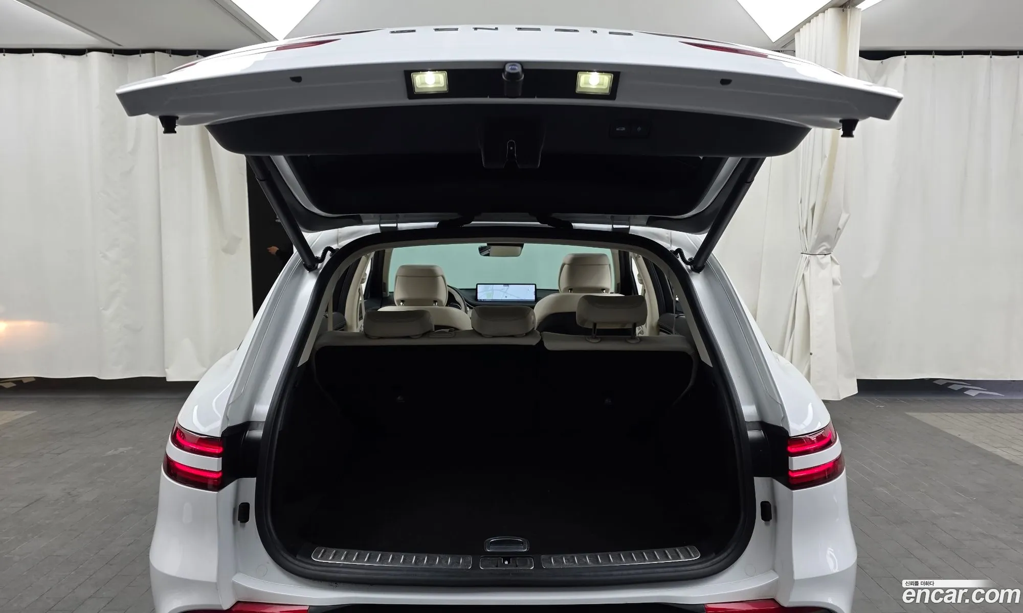 Genesis GV70 2022 — 16
