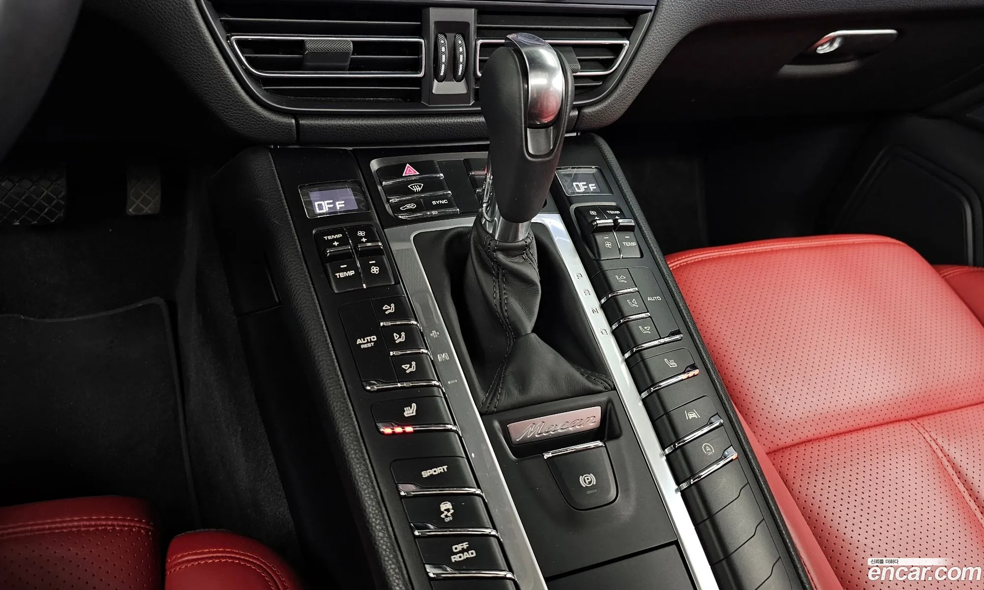 Porsche Macan 2021 — 17