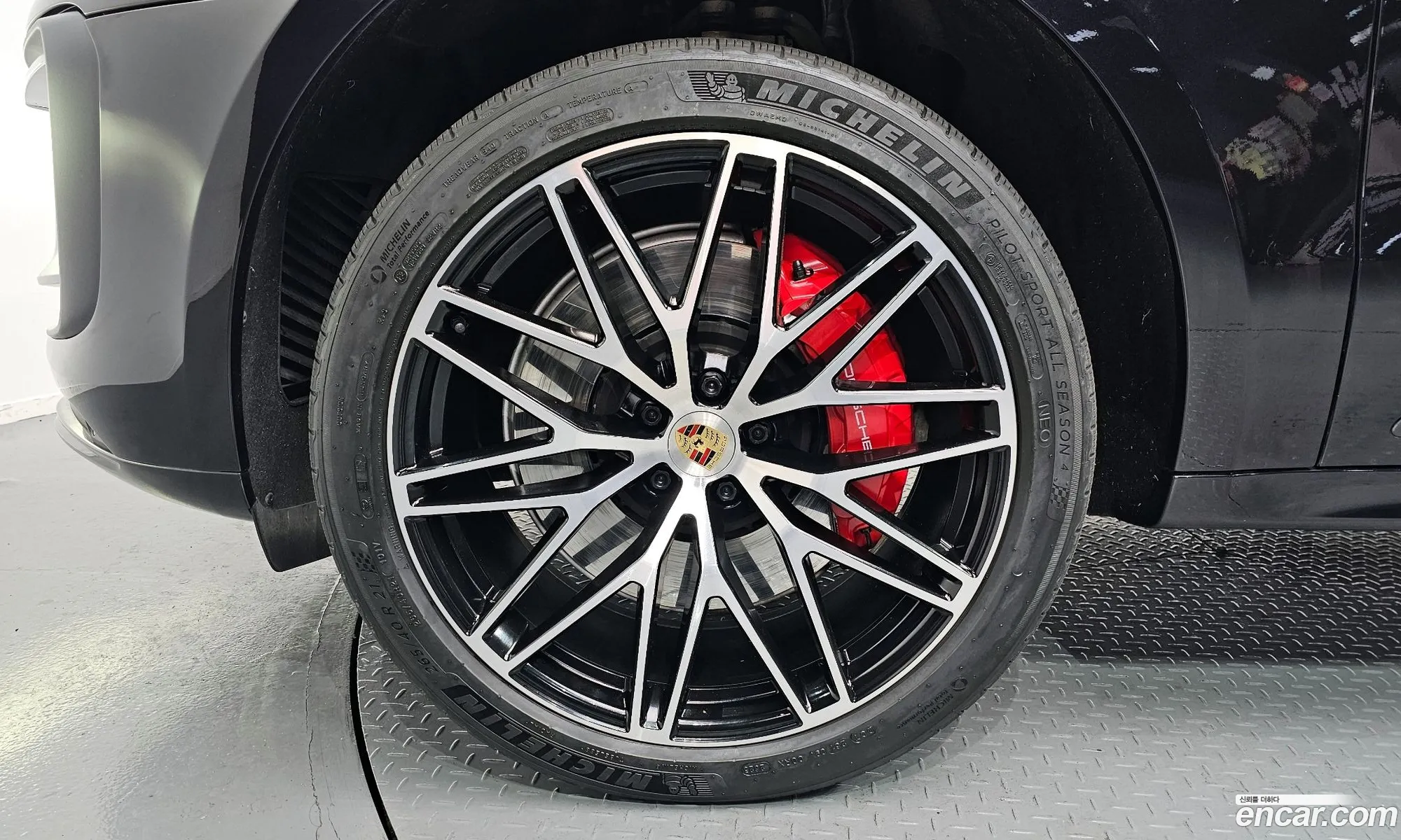 Porsche Macan 2022 WP1AF2958PLB55092 — 2