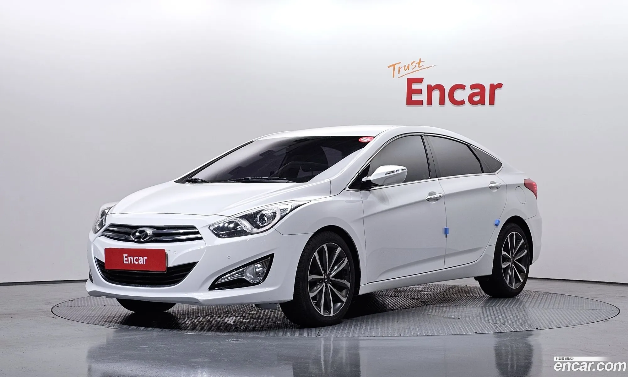 Hyundai i40 Saloon 2014 — 10