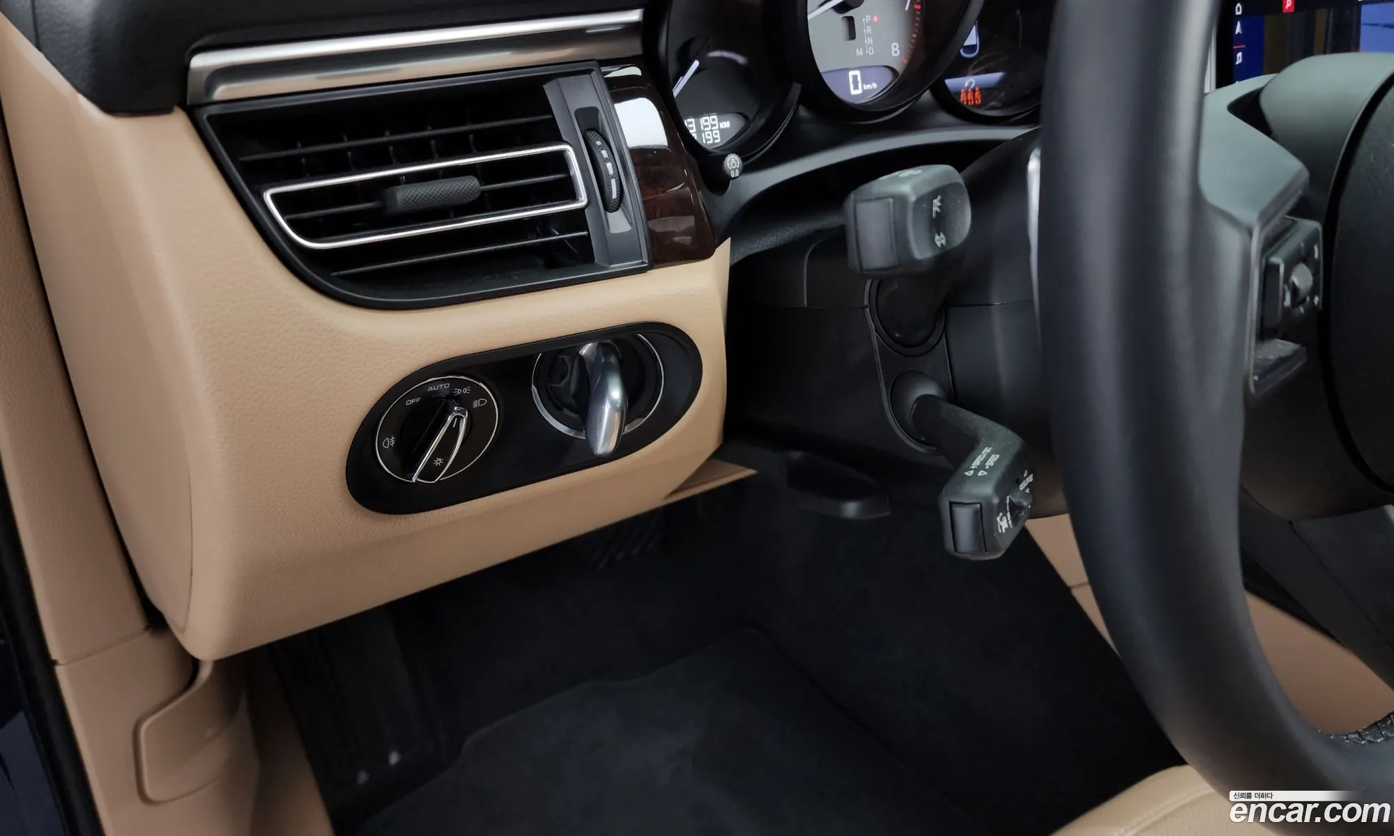 Porsche Macan 2022 WP1AG2958NLB36729 — 2