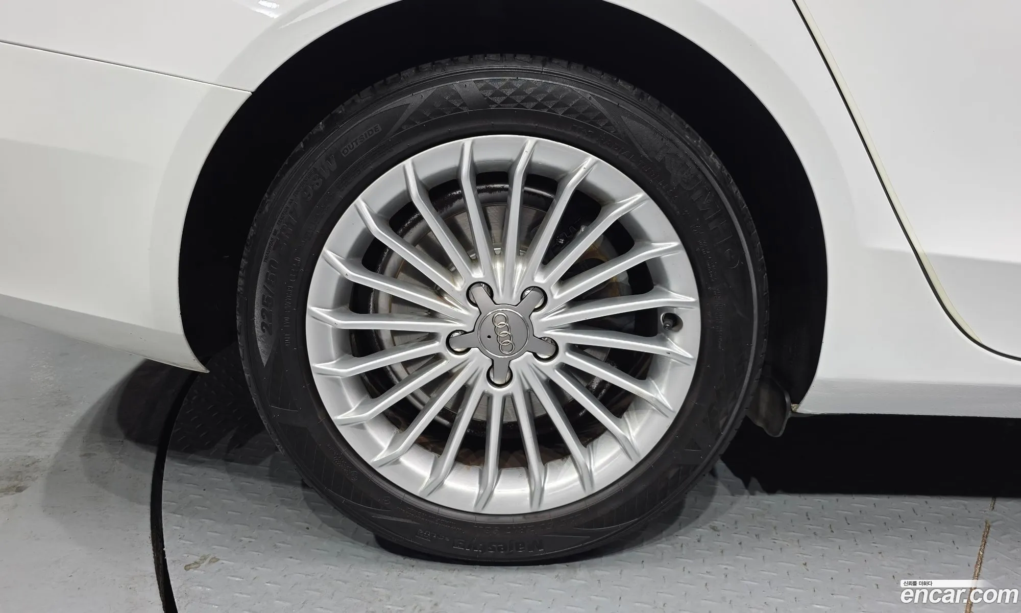 Audi A4 2014 WAUZZZ8K2EA153369 — 13