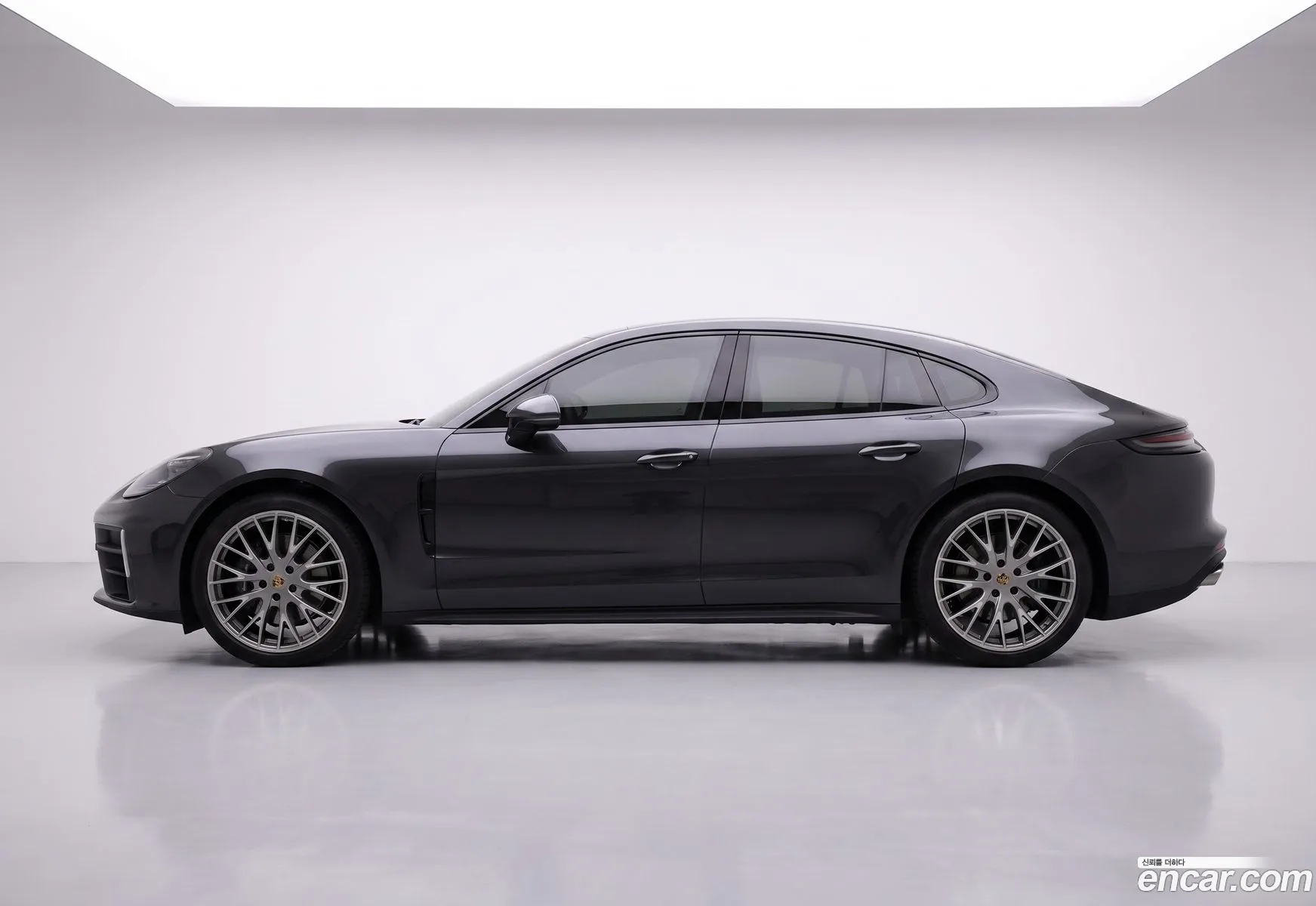 Porsche Panamera 2024 — 16
