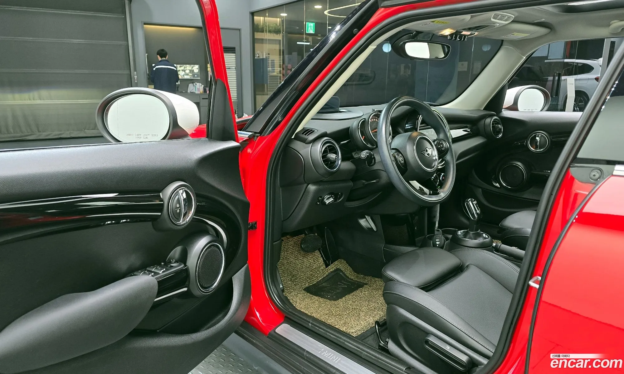 Mini Cooper 2020 WMWXV7103L2M87370 — 20