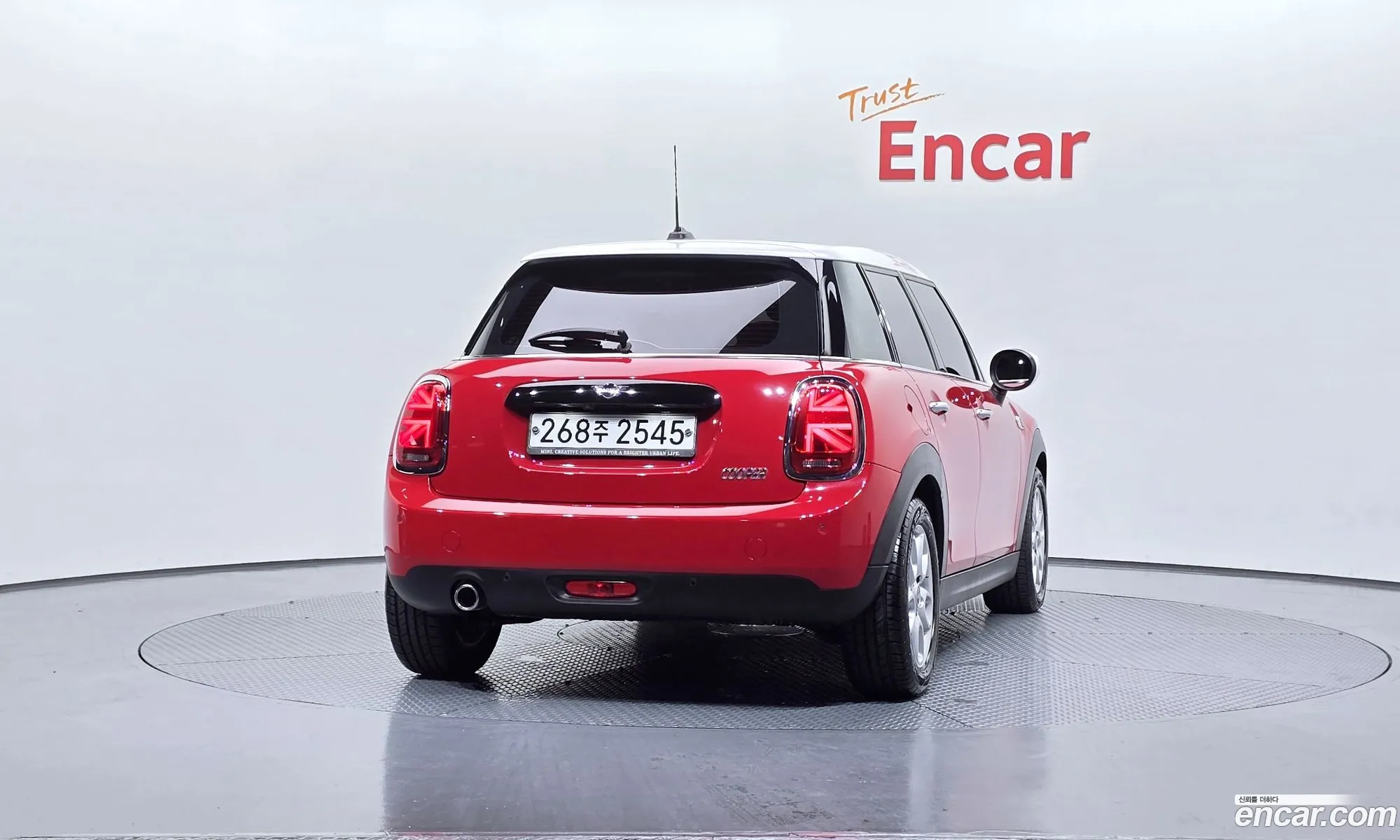 Mini Cooper 2020 WMWXV7103L2M87370 — 6