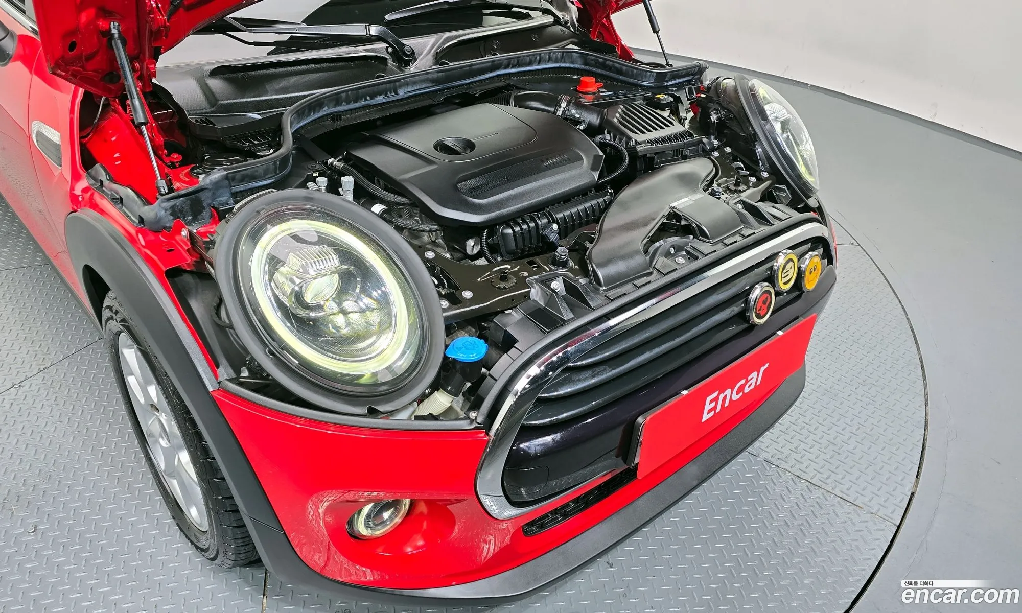 Mini Cooper 2020 WMWXV7103L2M87370 — 10