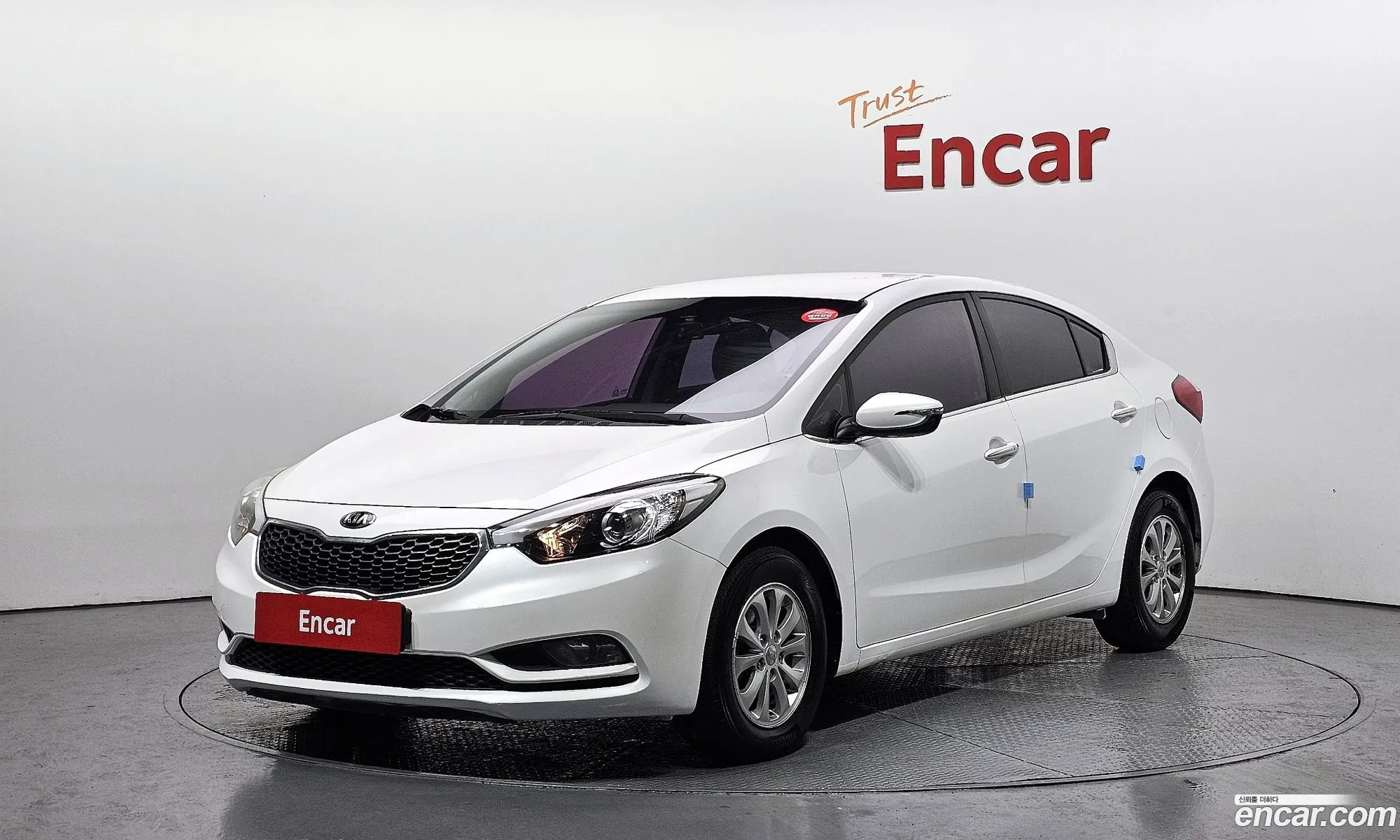 Kia K3 2015 — 17