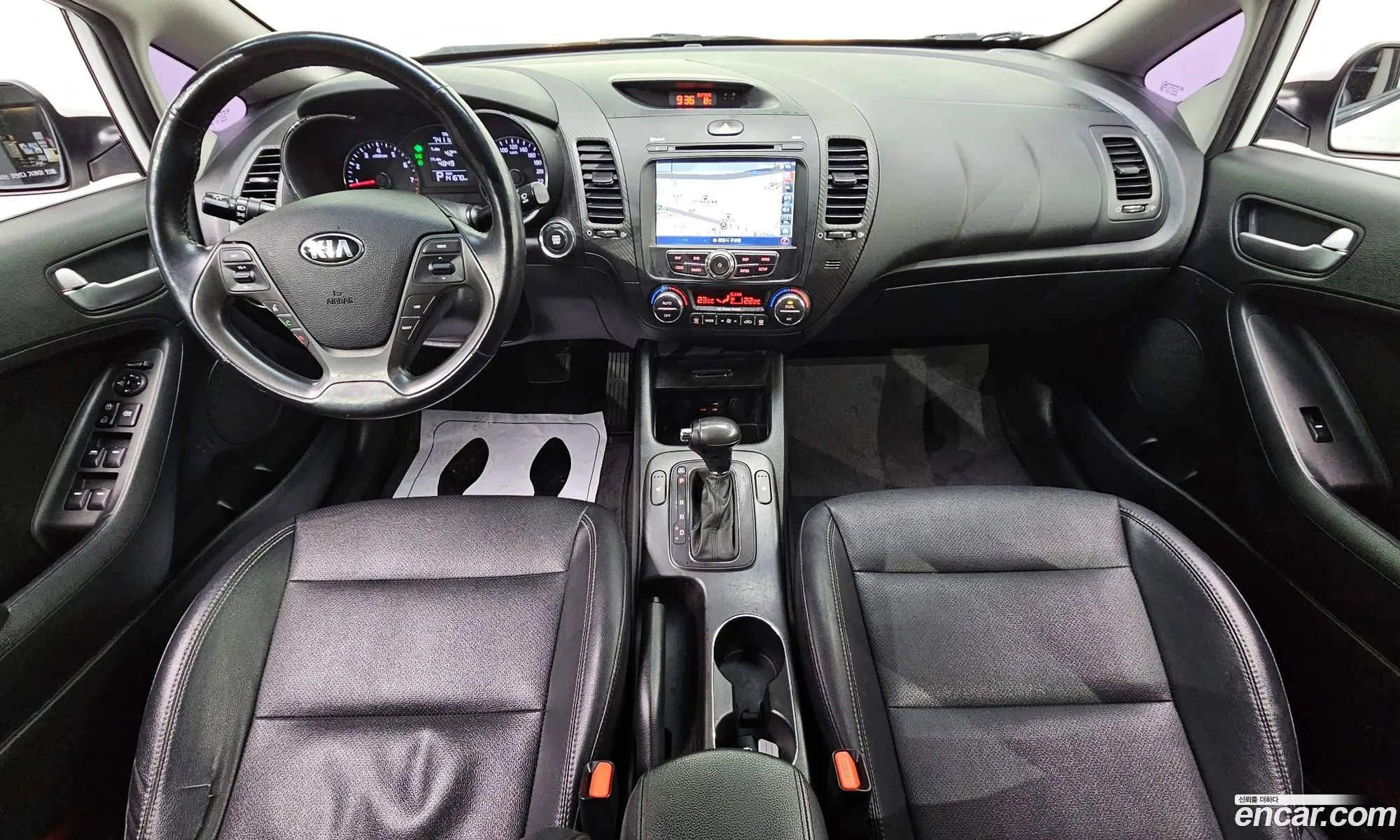 Kia K3 2015 — 12