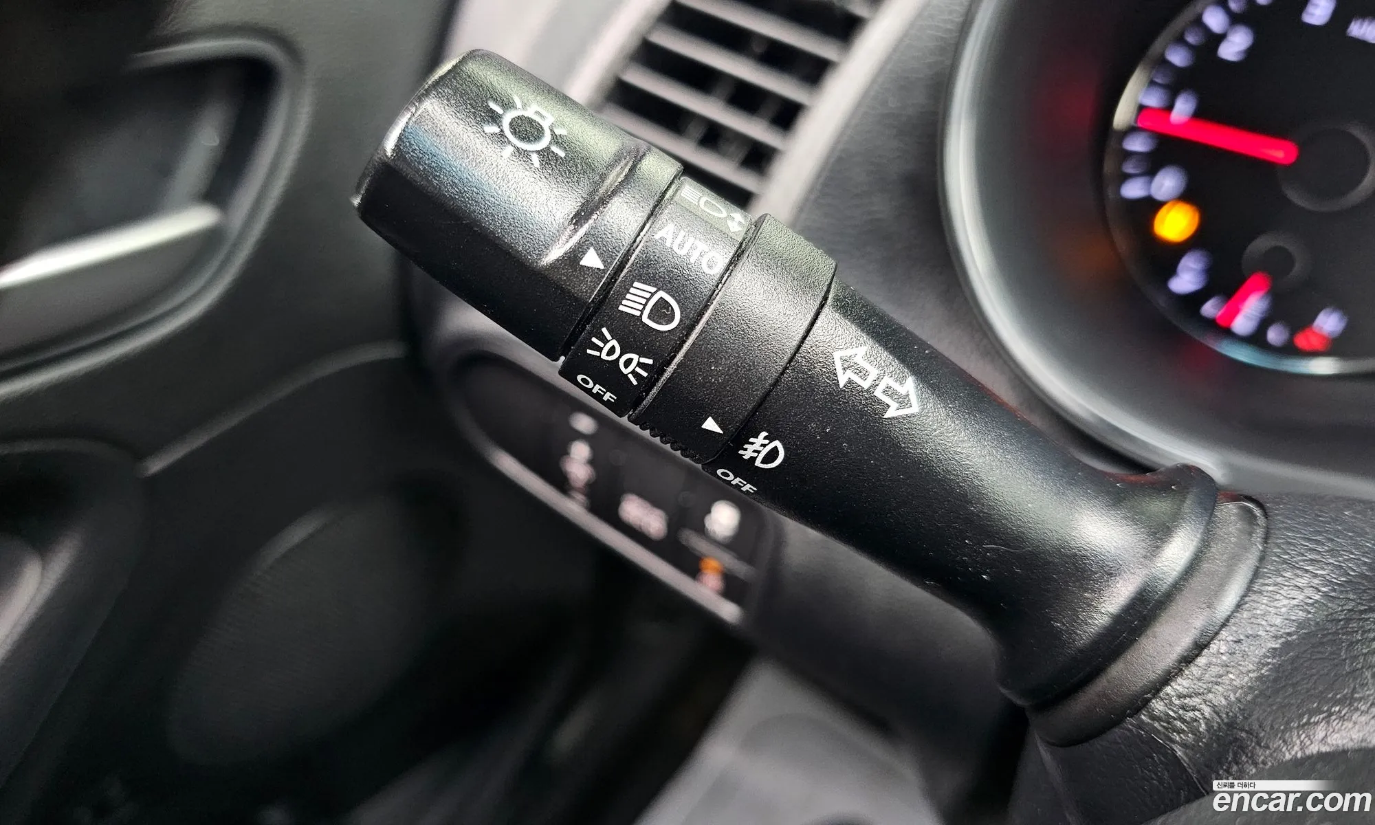 Kia K3 2015 — 20