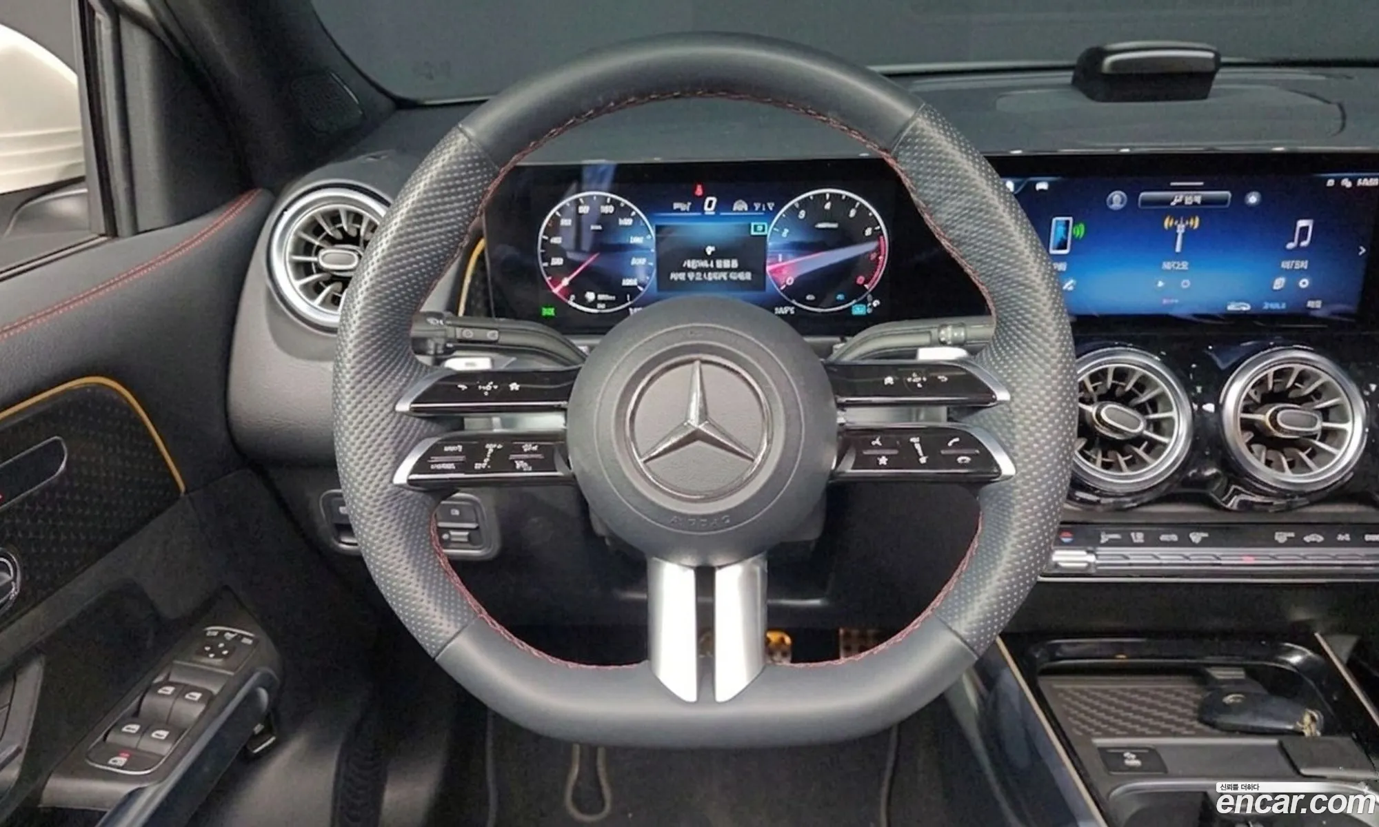 Mercedes-Benz GLB-Class X247 2024 — 2