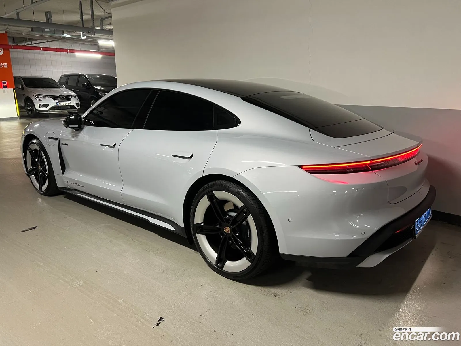 Porsche Taycan 2025 — 11