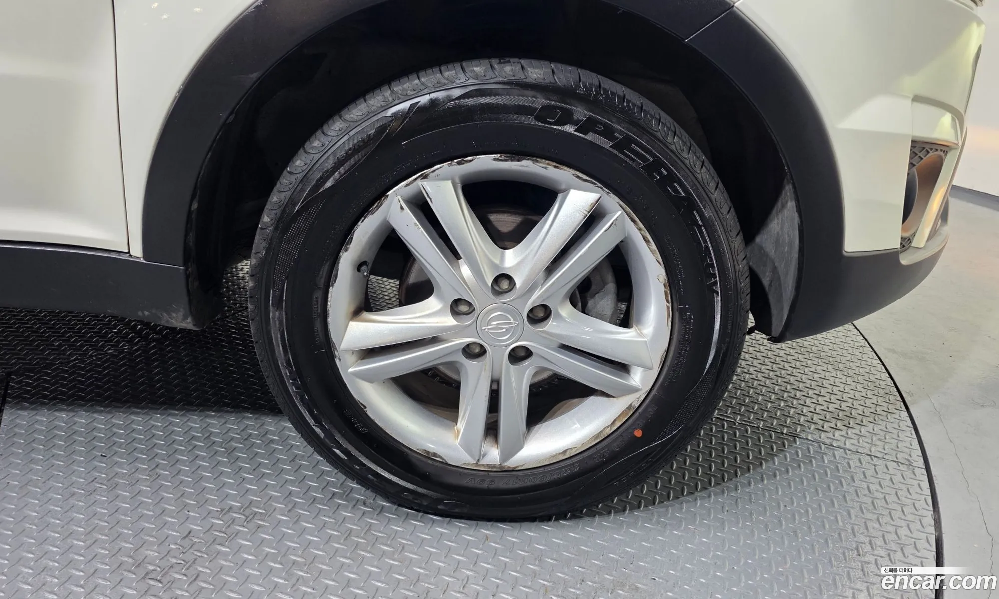 KG Mobility (SsangYong) Korando C 2015 — 4