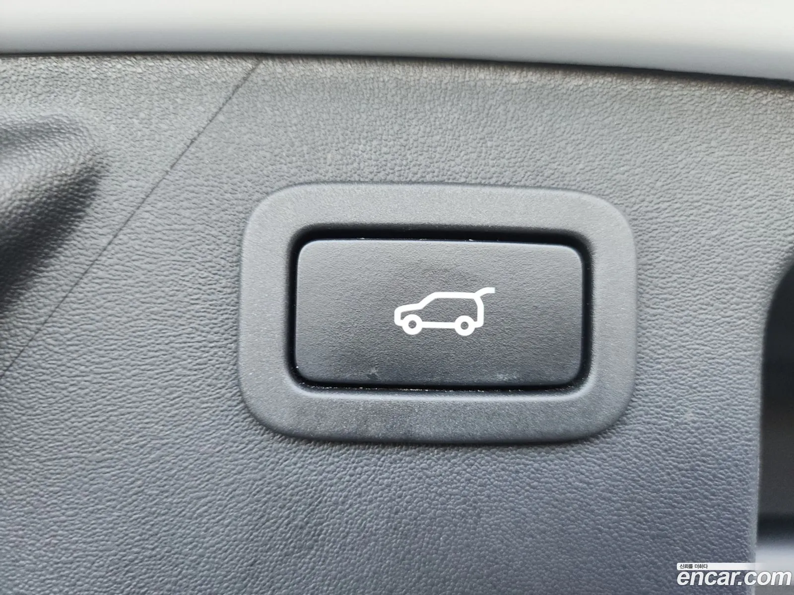 Land Rover Discovery Sport 2019 — 18