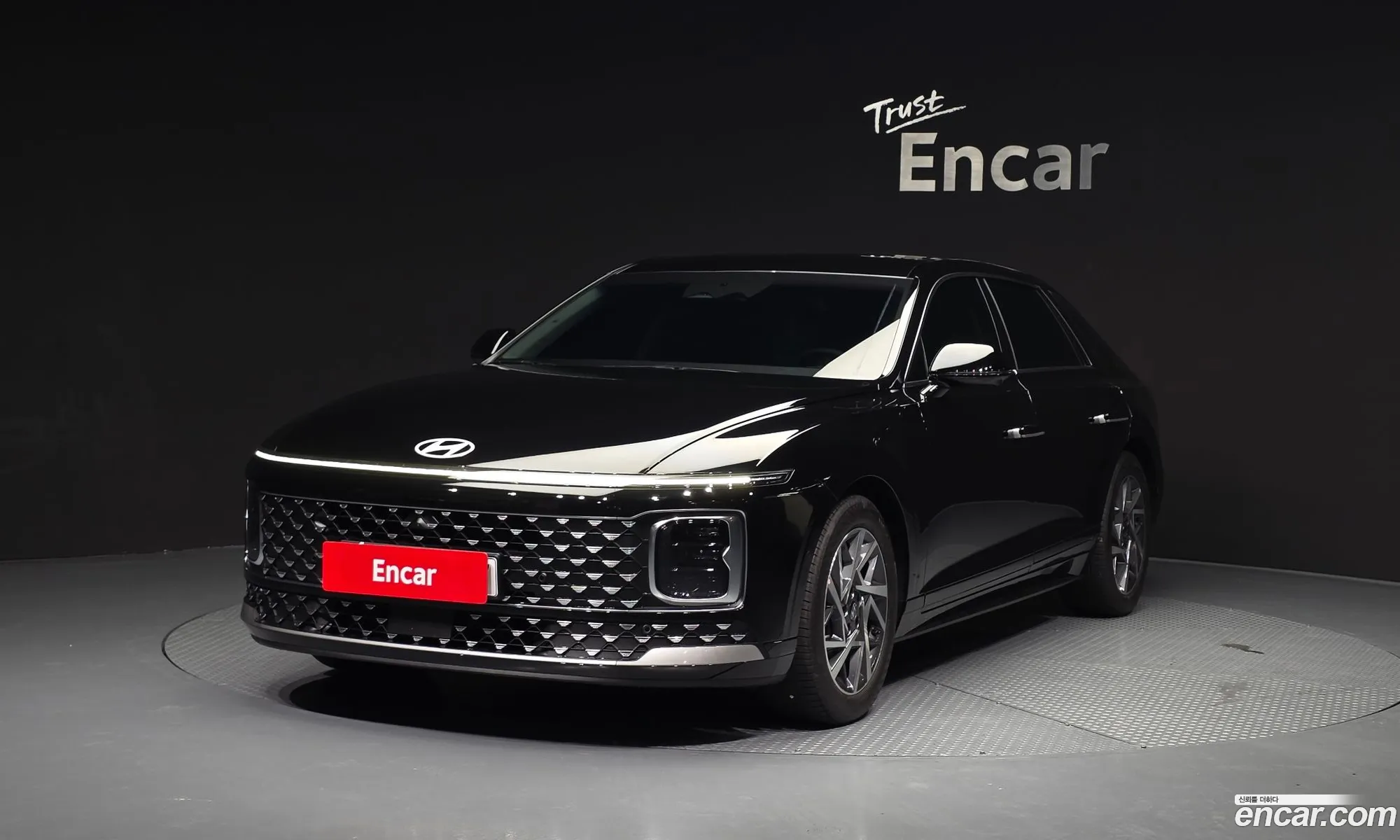 Hyundai Grandeur Hybrid 2026 — 17