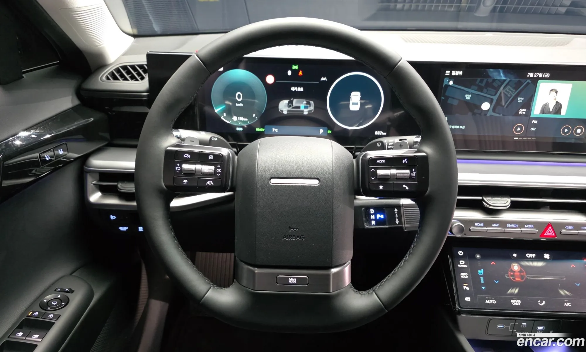 Hyundai Grandeur Hybrid 2026 — 3