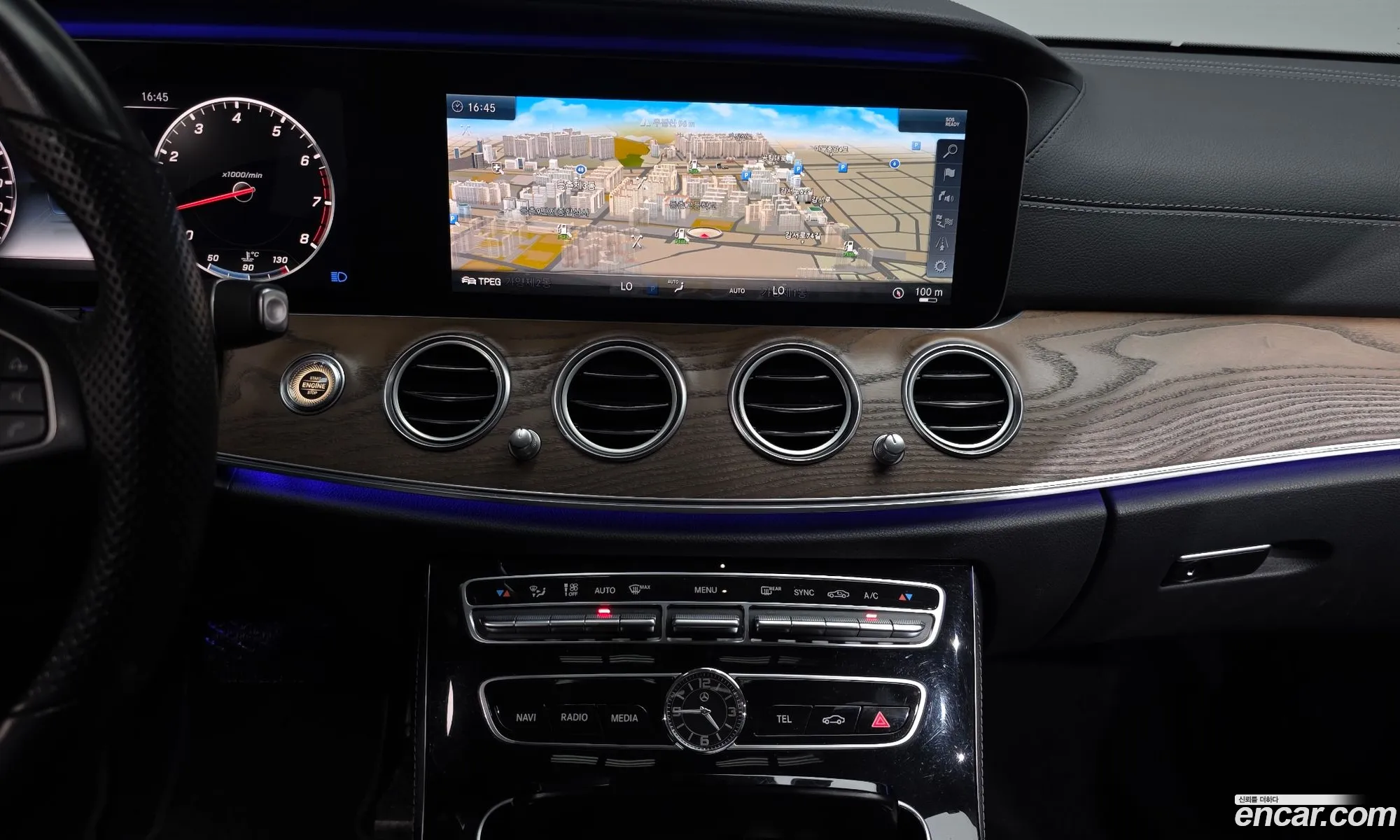 Mercedes-Benz E-Class W213 2018 WDDZF4JB6JA404645 — 9
