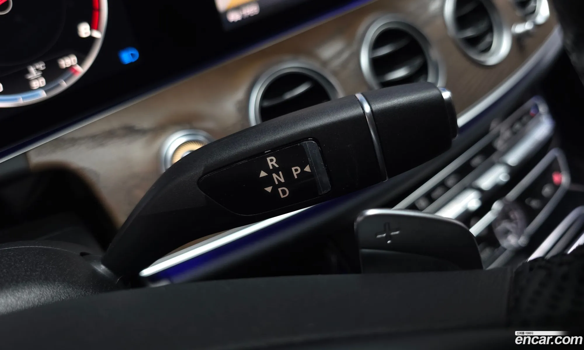 Mercedes-Benz E-Class W213 2018 WDDZF4JB6JA404645 — 8