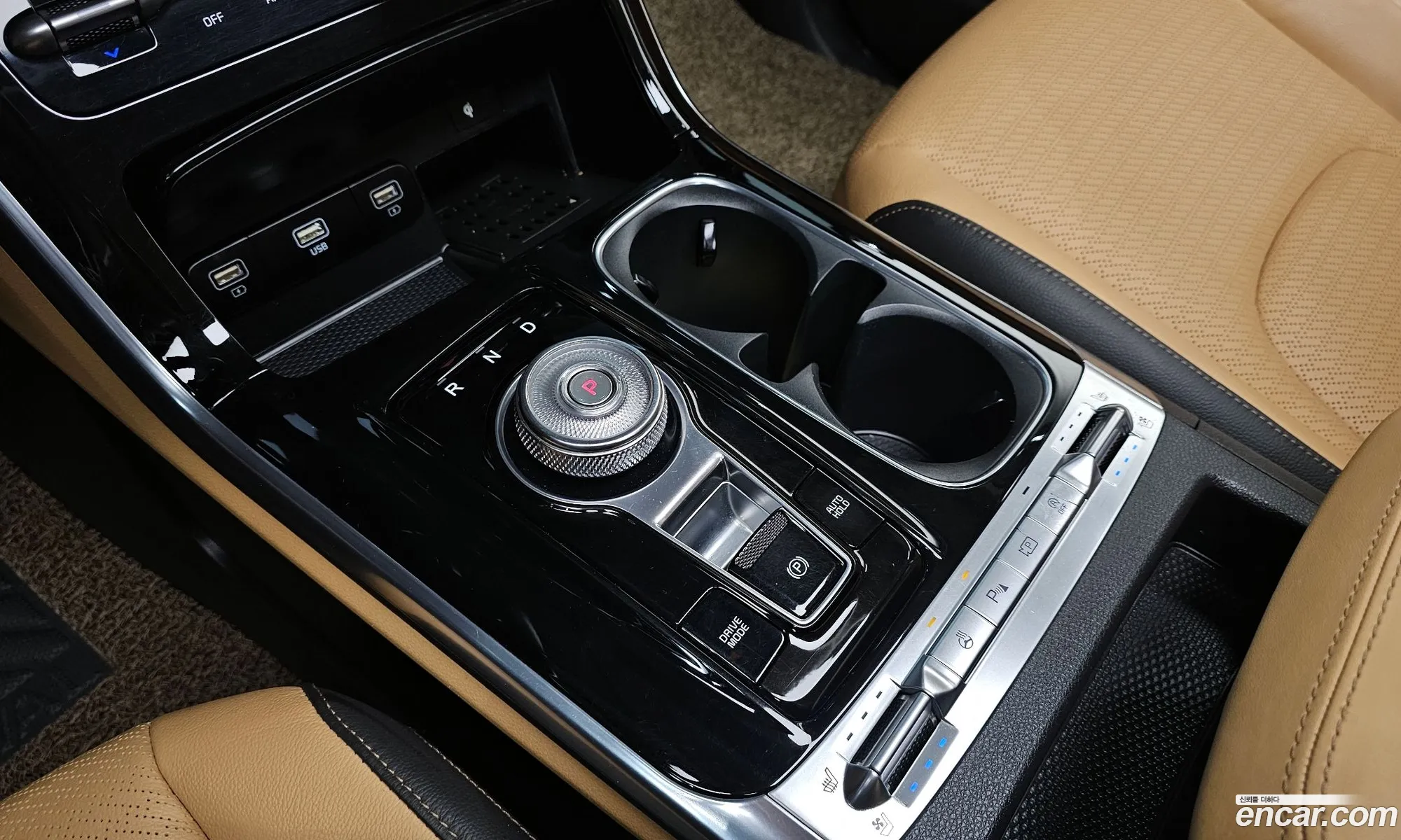 Kia Carnival 2020 — 2