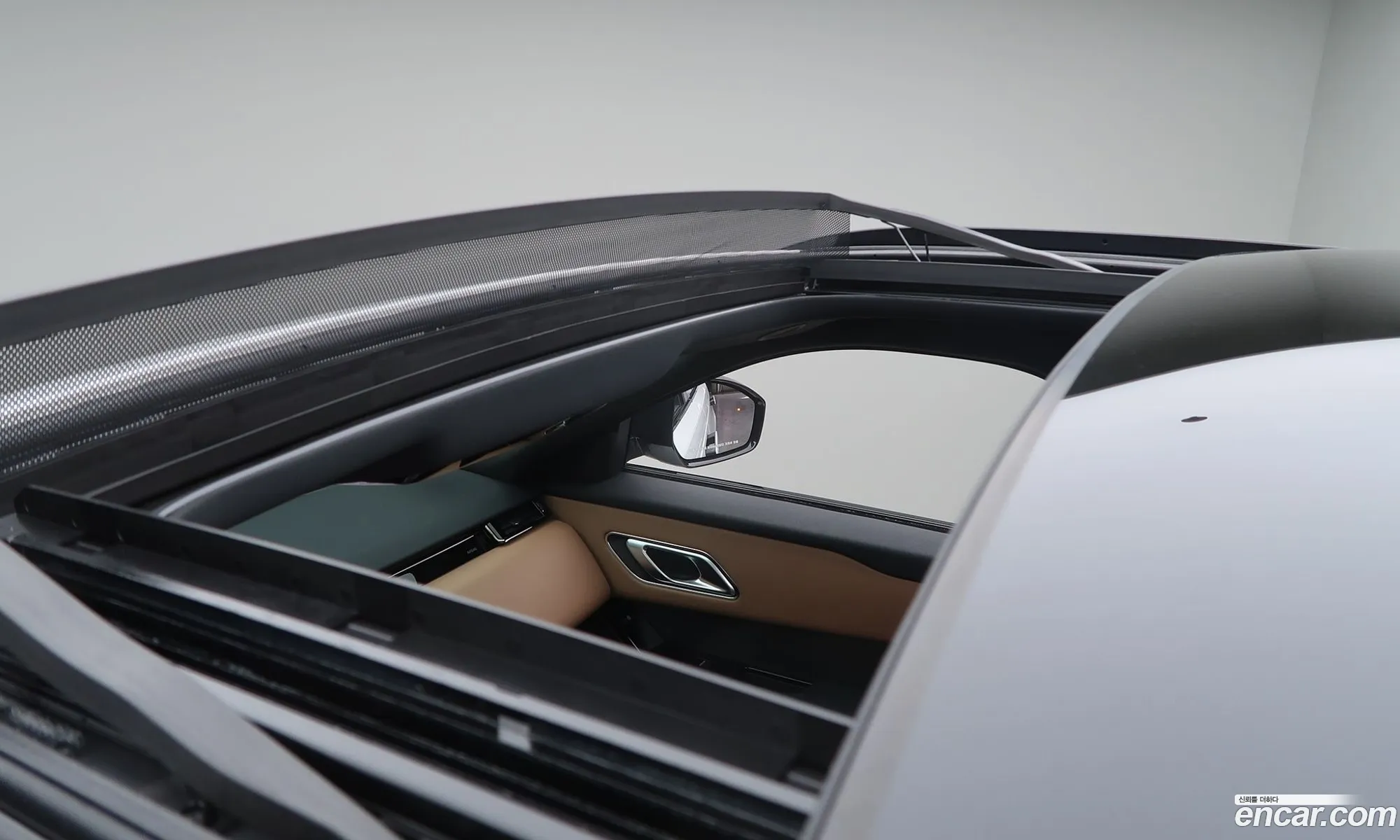 Land Rover Range Rover Velar 2024 — 6