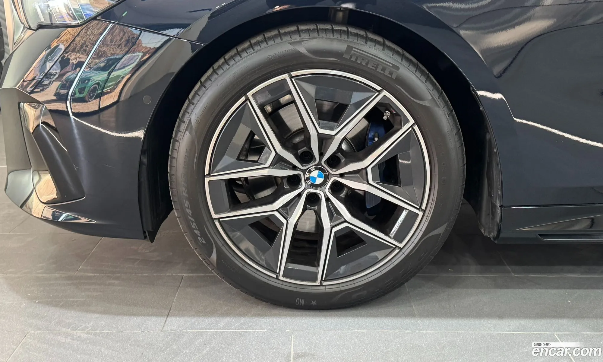 BMW 5 Series 2024 — 5