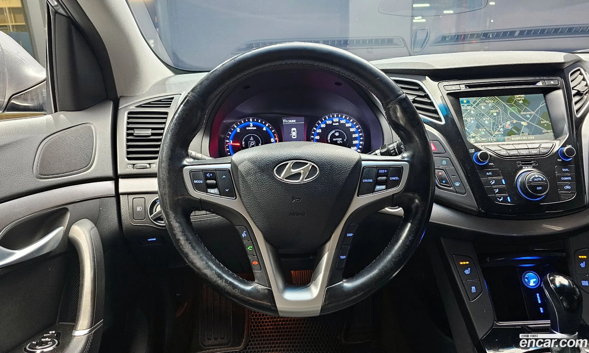 Hyundai i40 Saloon 2014 — 10