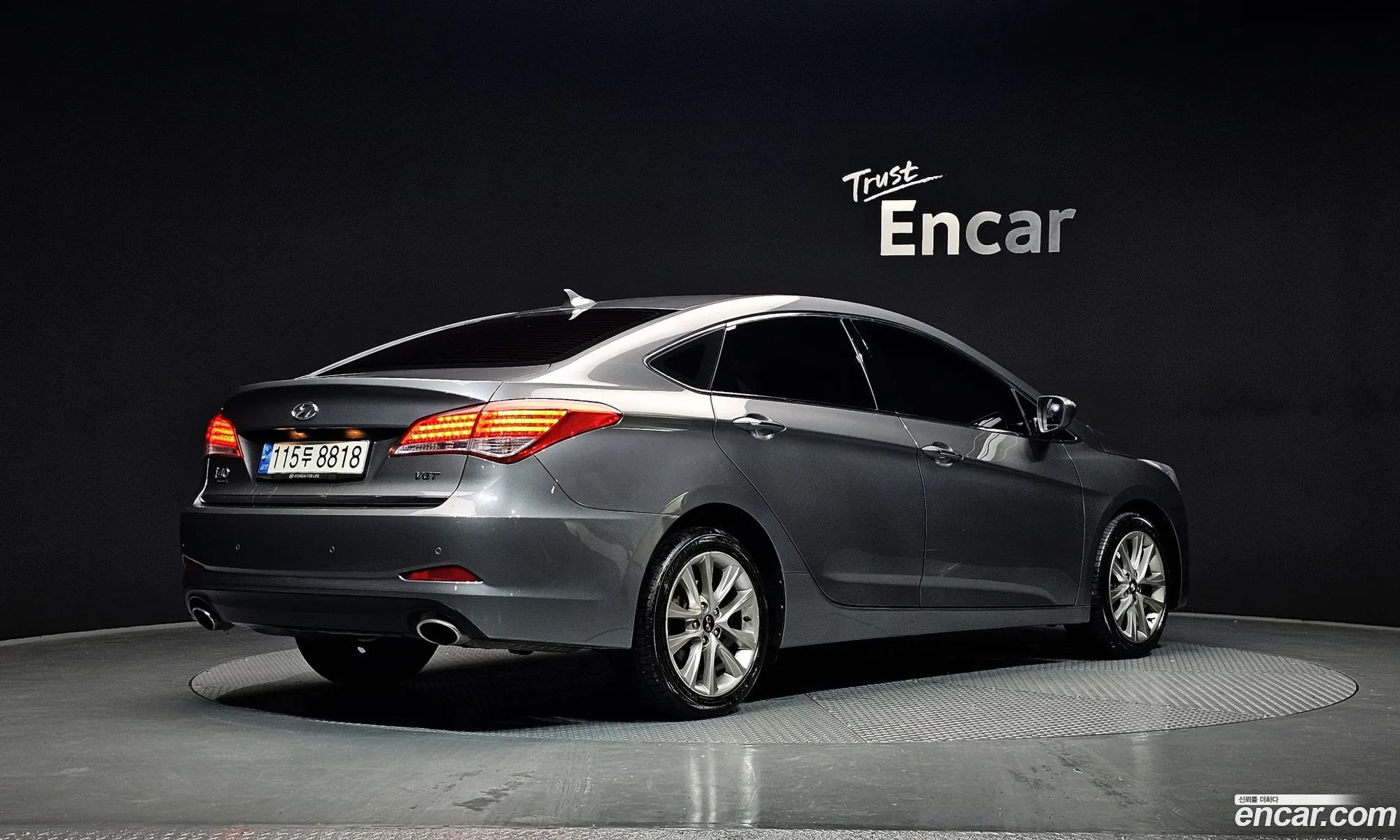 Hyundai i40 Saloon 2014 — 16