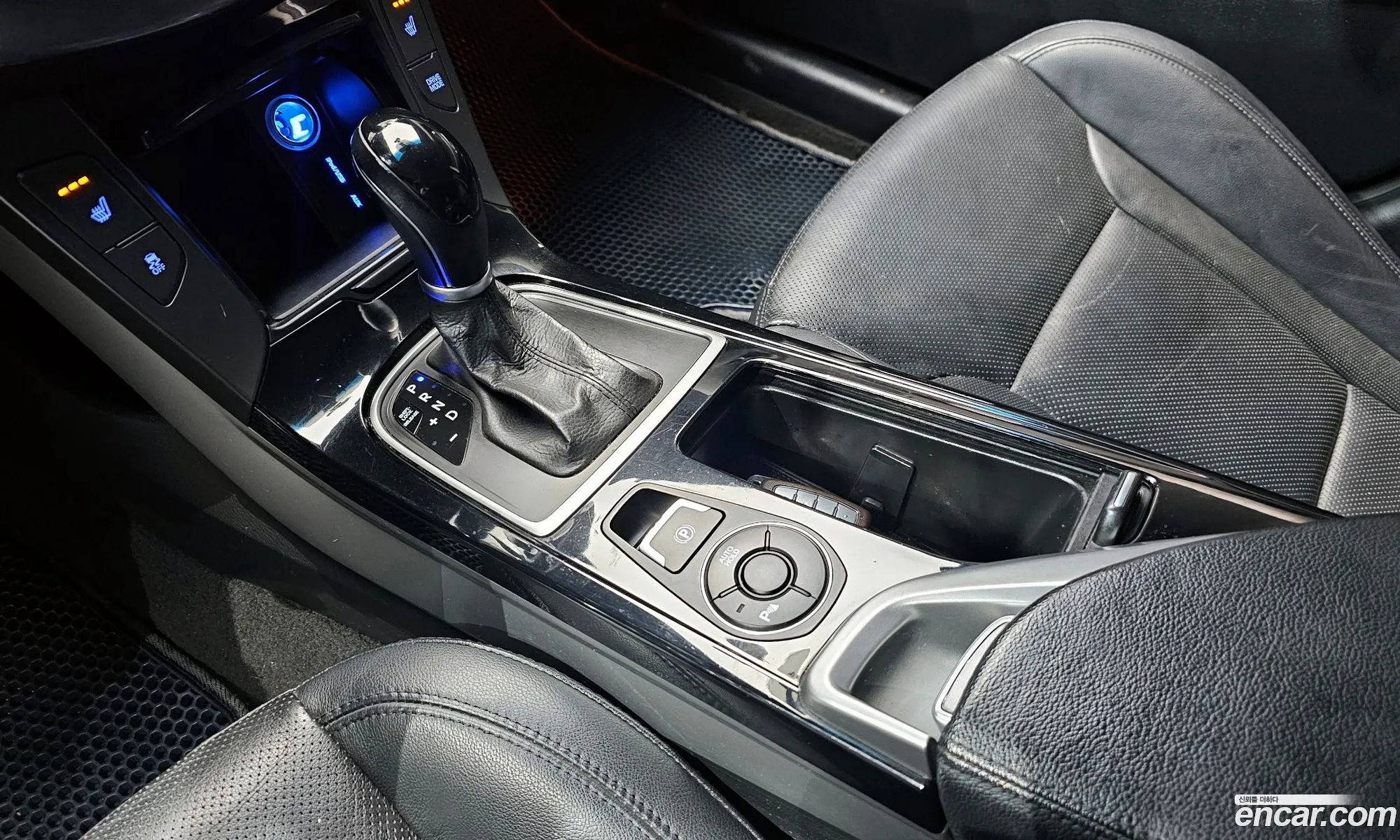 Hyundai i40 Saloon 2014 — 14