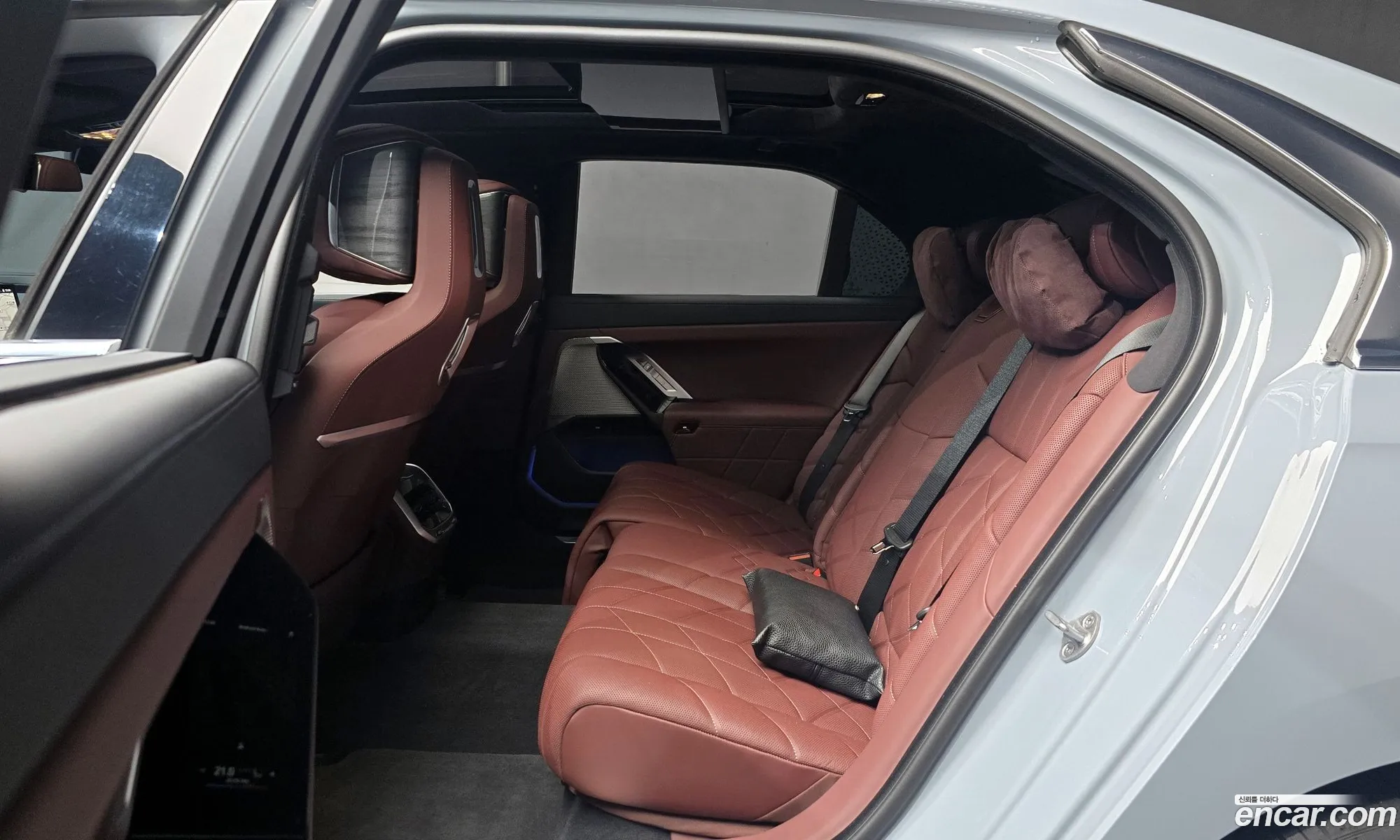 BMW 7 Series 2023 — 11