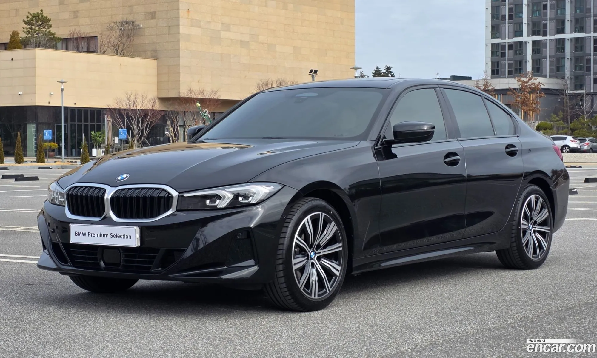BMW 3 Series 2025 — 18