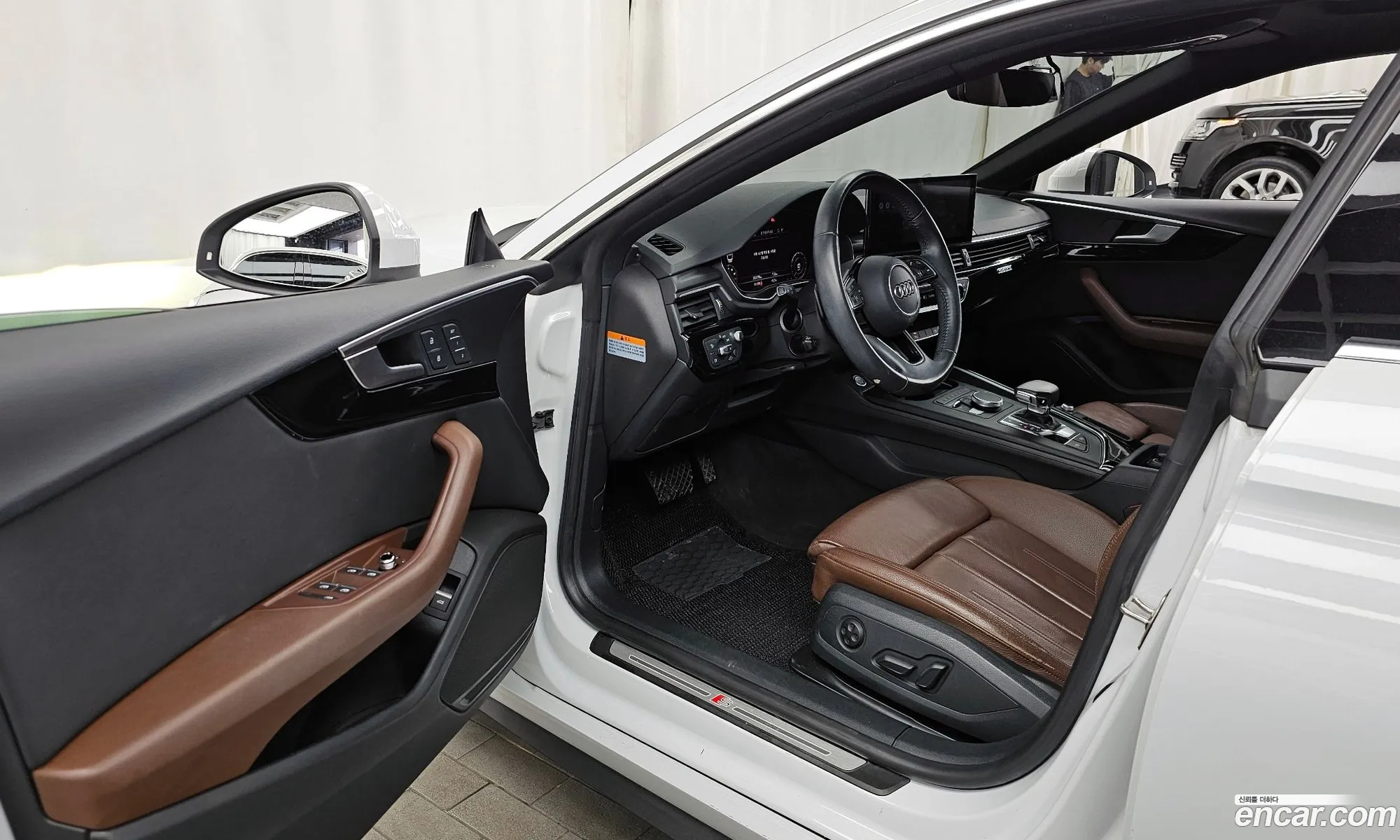 Audi A5 2019 WAUZZZF50KA068961 — 18