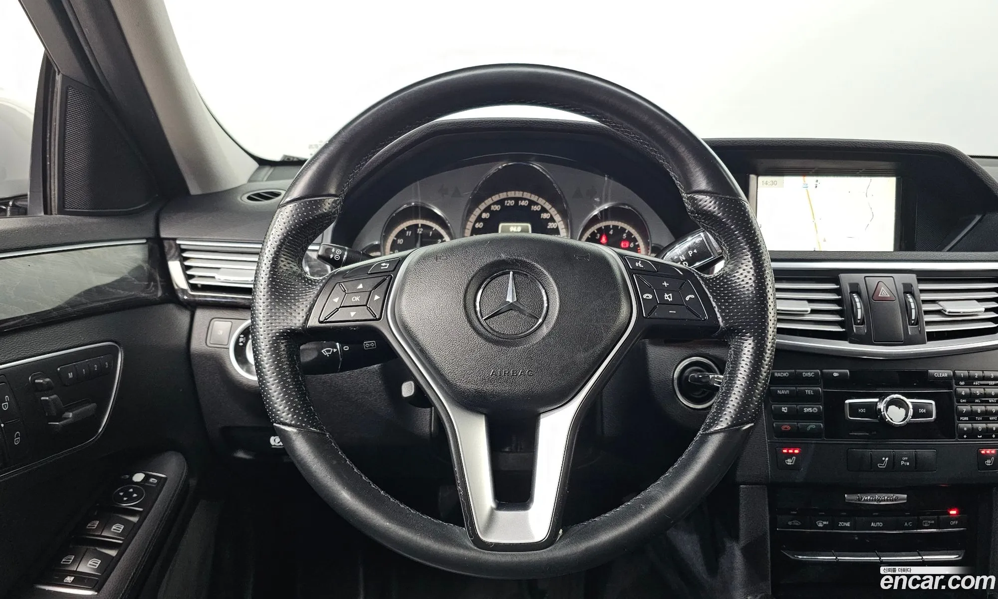 Mercedes-Benz E-Class W212 2013 WDDHF5FB5DA709553 — 3