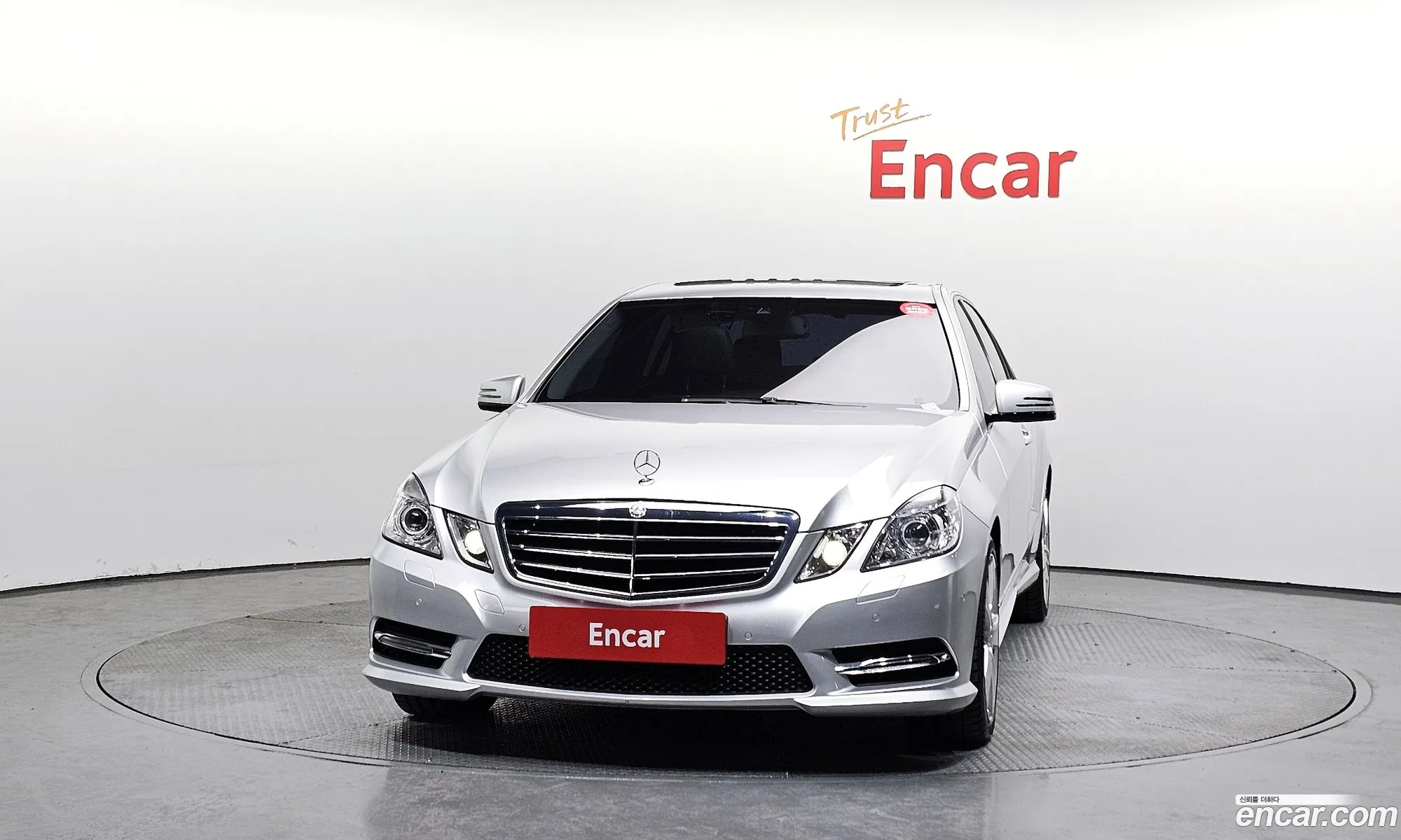Mercedes-Benz E-Class W212 2013 WDDHF5FB5DA709553 — 7