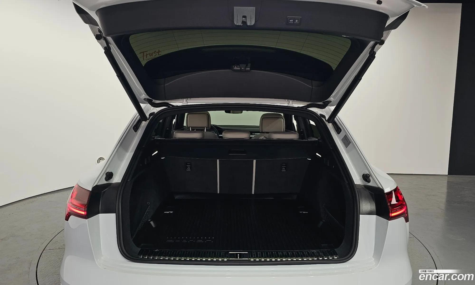 Audi e-tron 2023 WAUZZZGE3PB003165 — 20