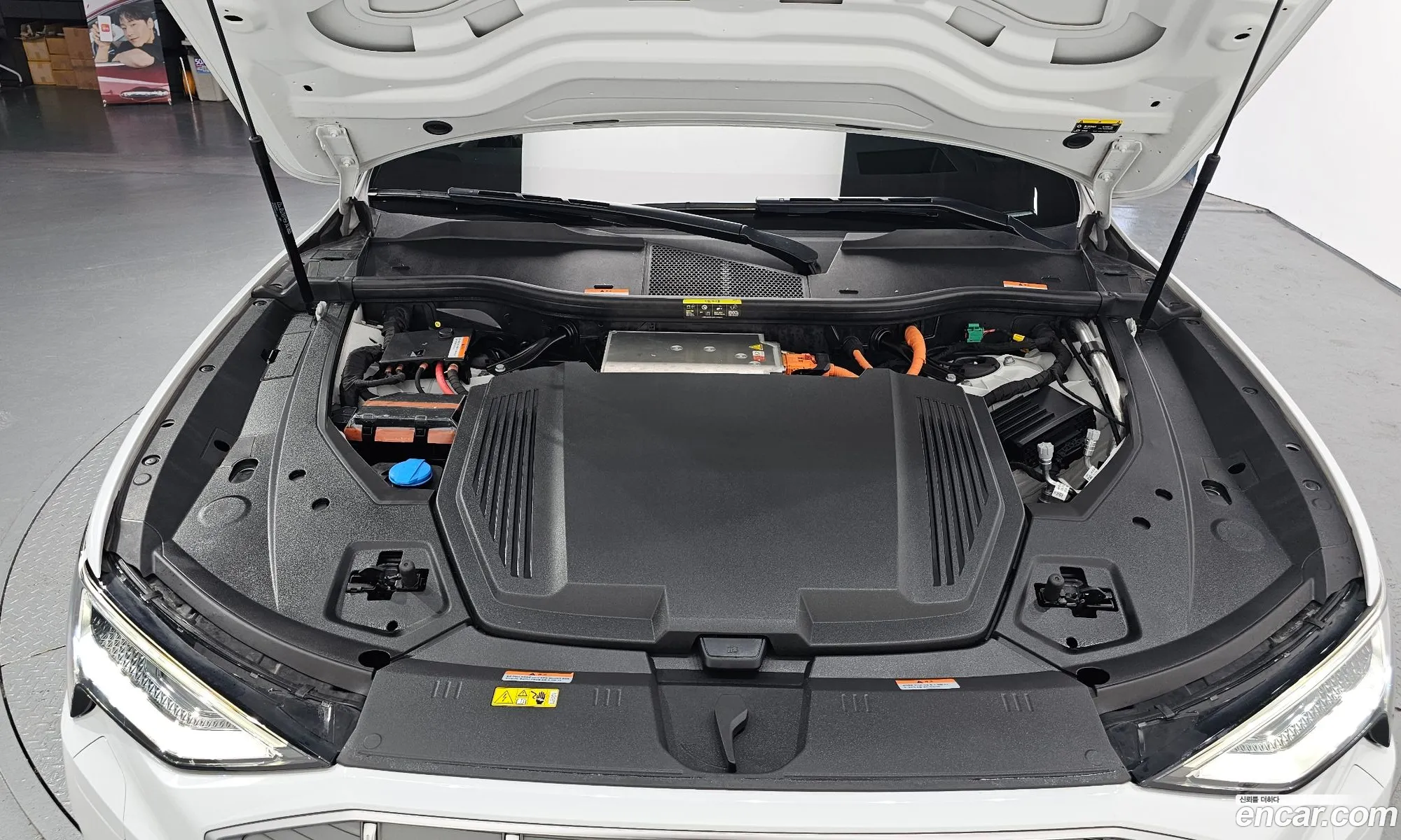 Audi e-tron 2023 WAUZZZGE3PB003165 — 18