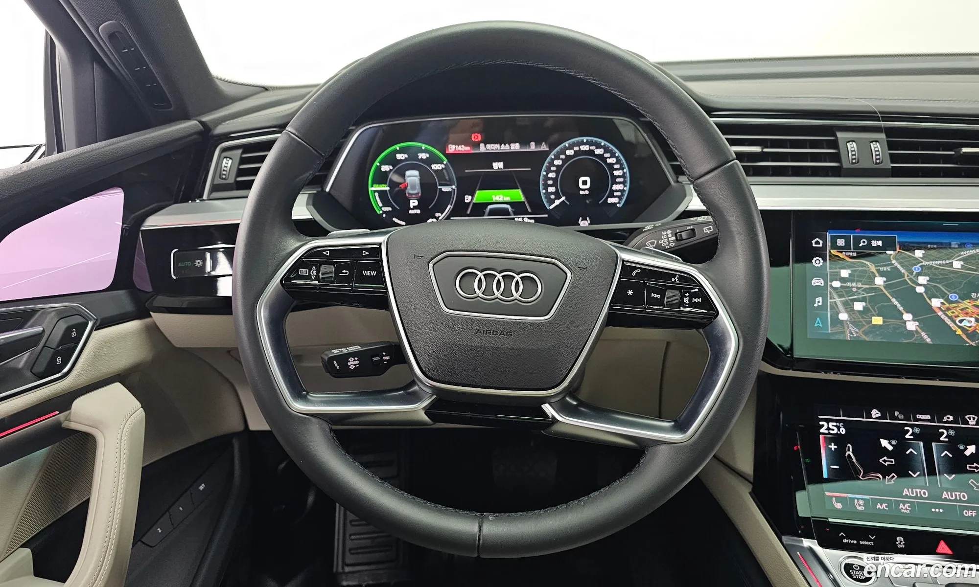 Audi e-tron 2023 WAUZZZGE3PB003165 — 12