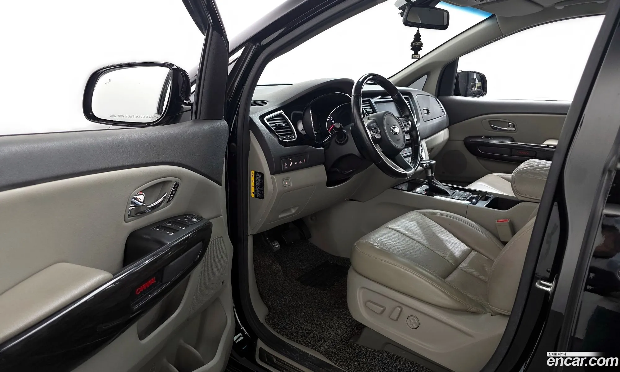 Kia Carnival 2017 KNAME81ABJS378715 — 18