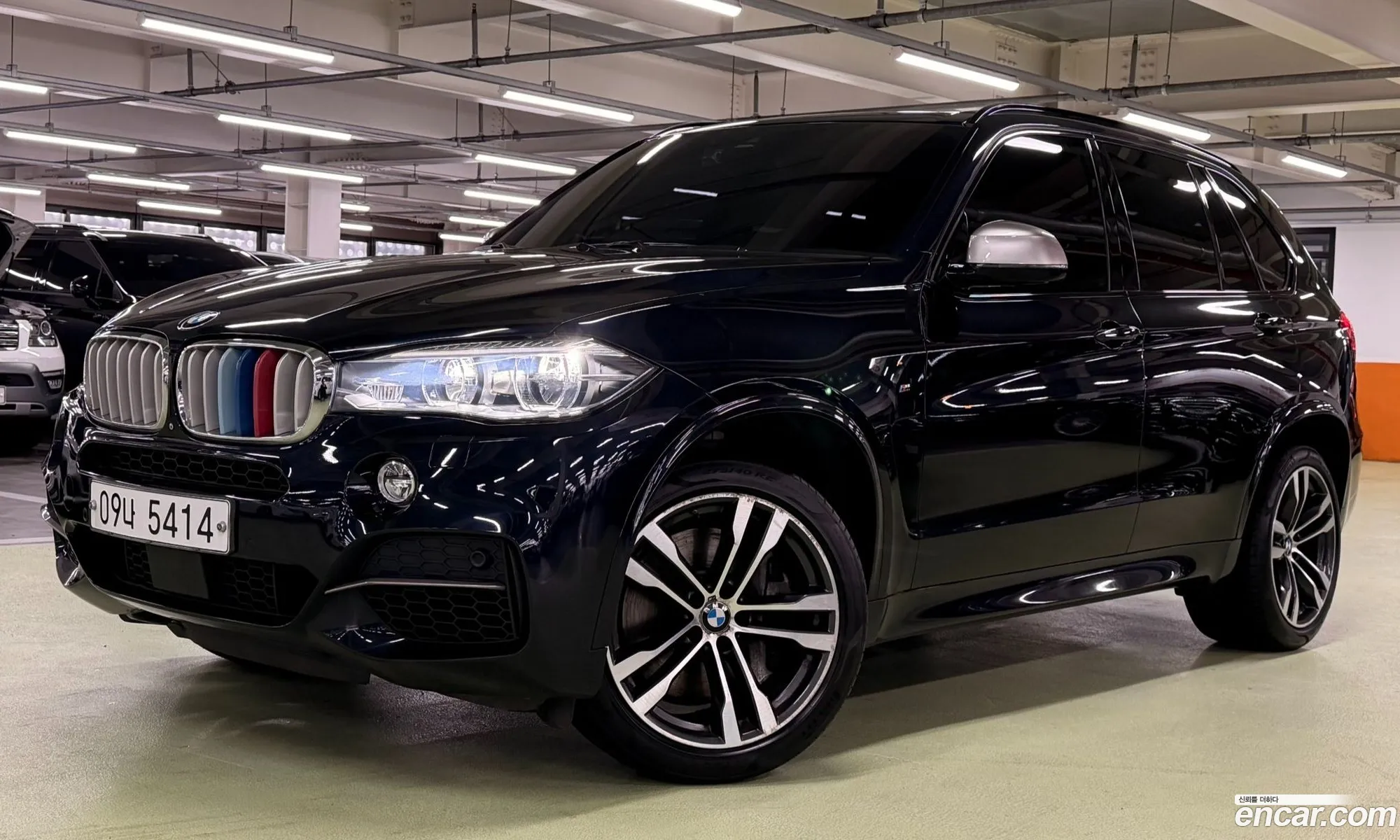 BMW X5 2016 — 19
