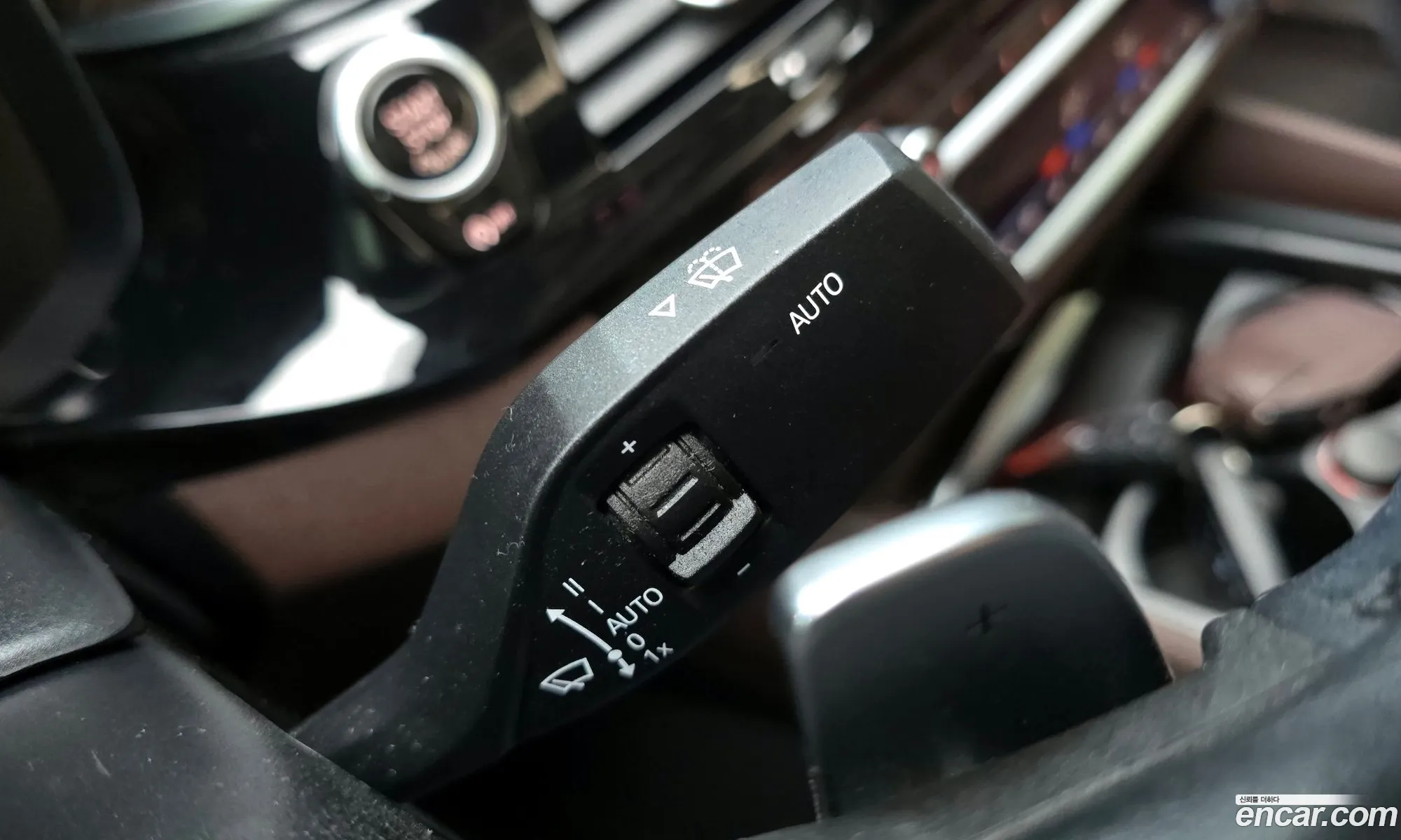 BMW 5 Series 2018 WBAJD3108JWC13737 — 19