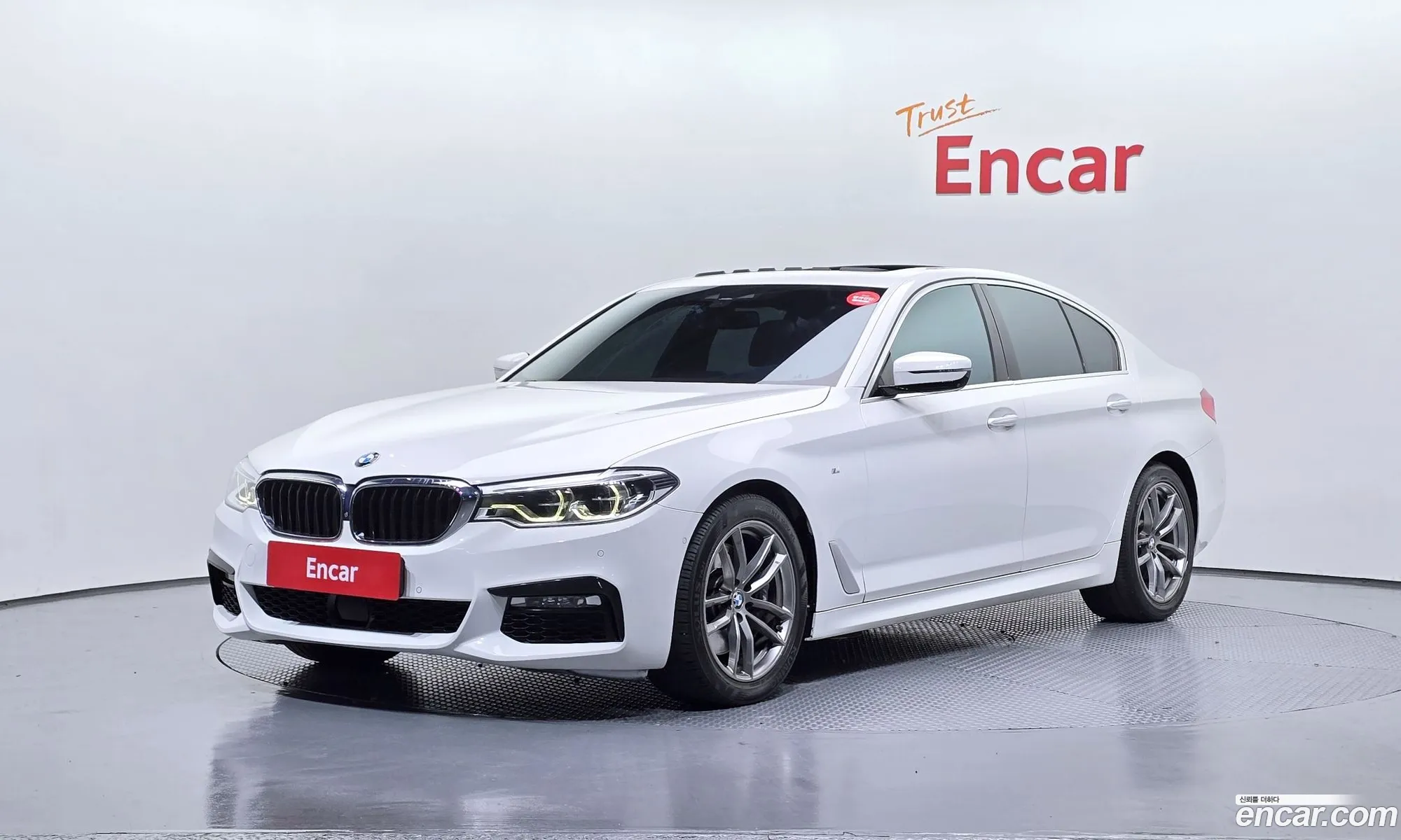 BMW 5 Series 2018 WBAJD3108JWC13737 — 2