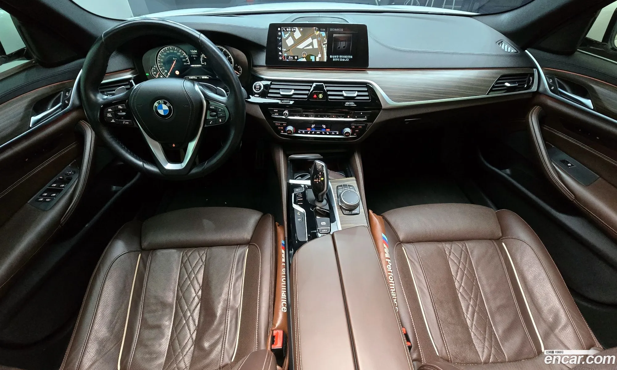 BMW 5 Series 2018 WBAJD3108JWC13737 — 14