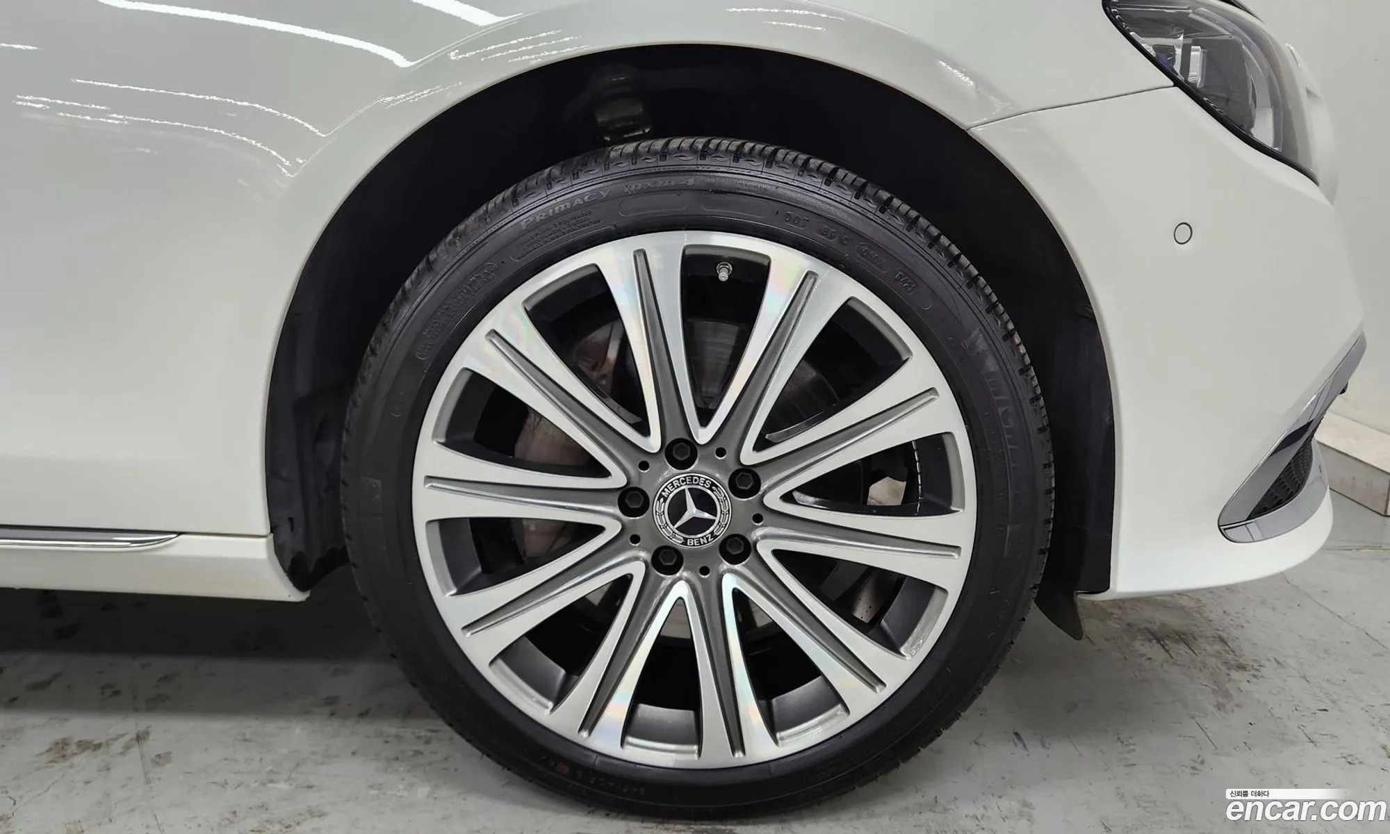 Mercedes-Benz E-Class W213 2023 — 10
