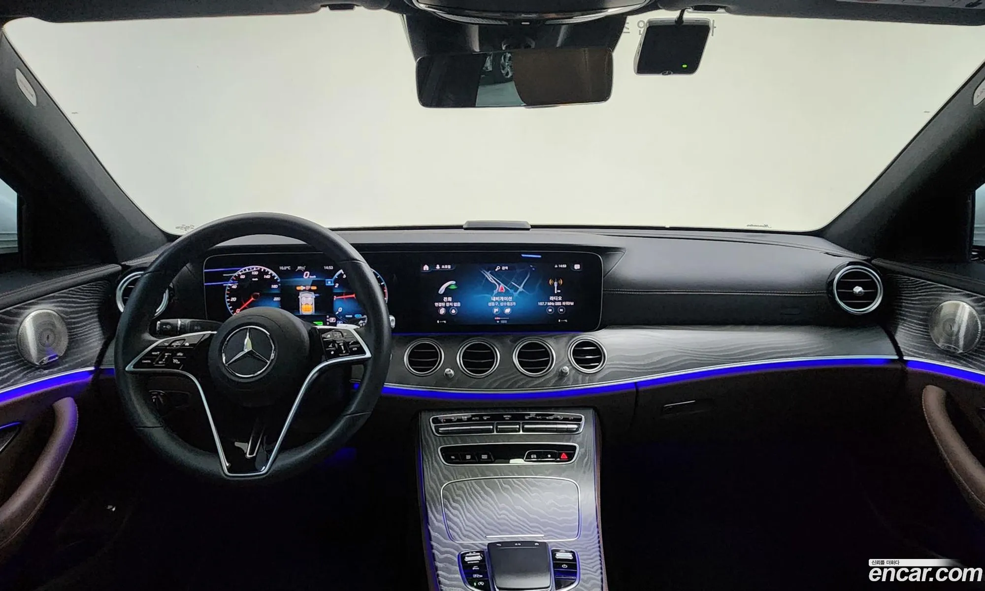 Mercedes-Benz E-Class W213 2023 — 17