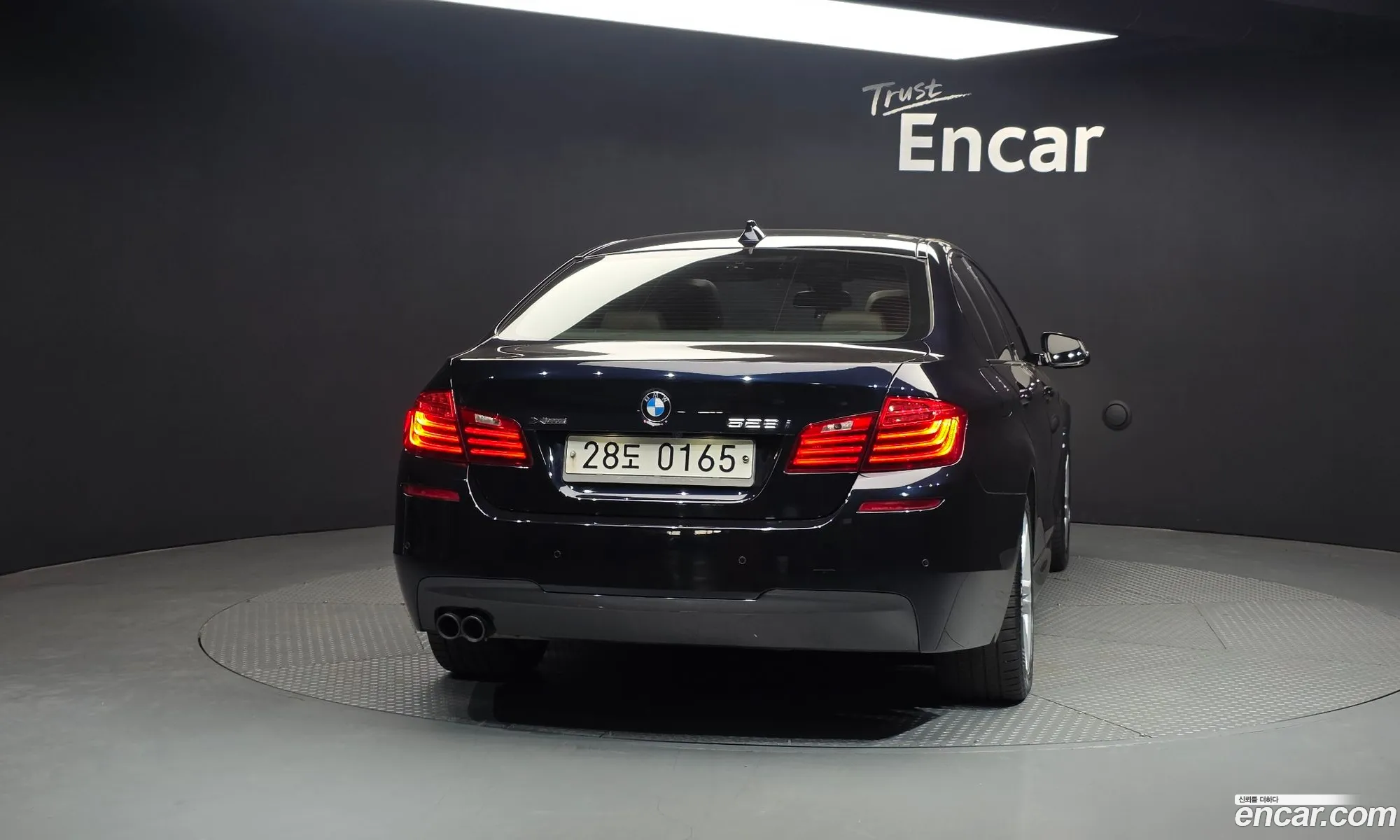 BMW 5 Series 2016 WBA5A7104GG749859 — 3