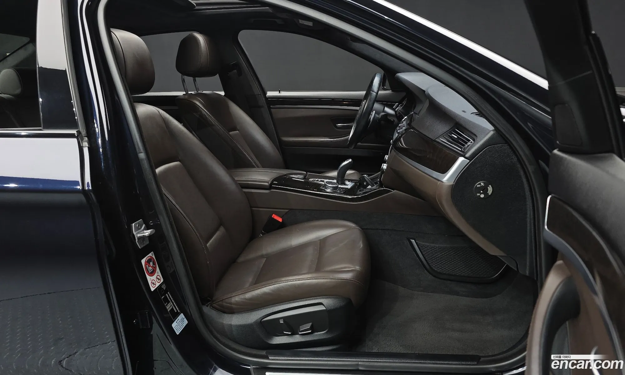 BMW 5 Series 2016 WBA5A7104GG749859 — 15