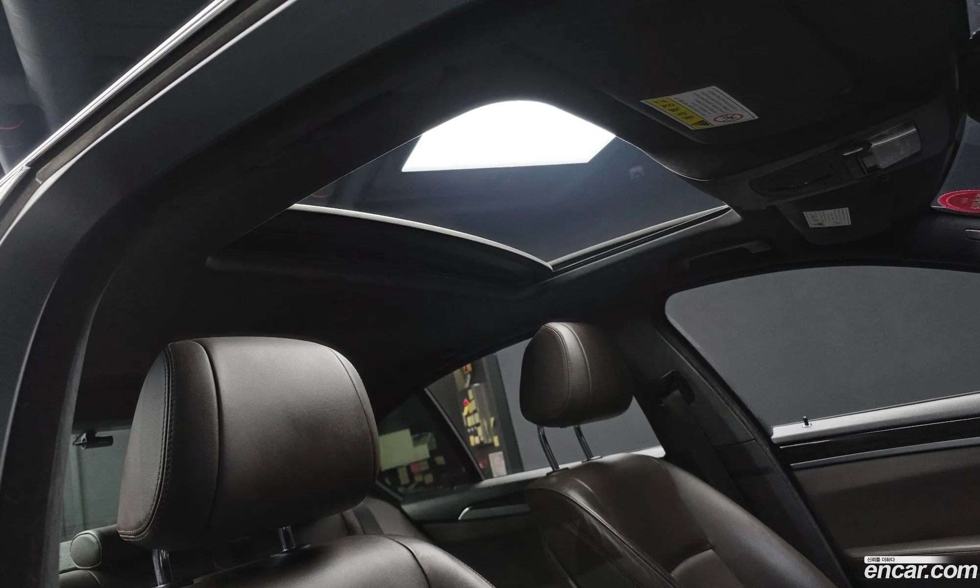 BMW 5 Series 2016 WBA5A7104GG749859 — 16