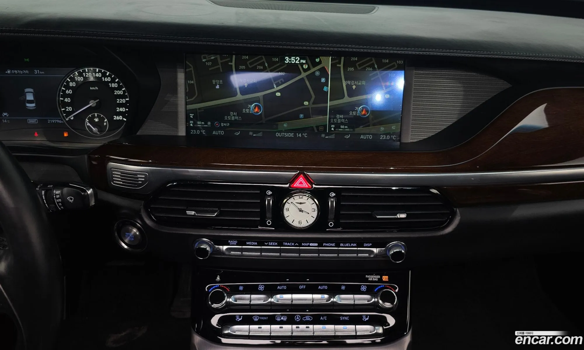 Genesis EQ900 2017 — 10